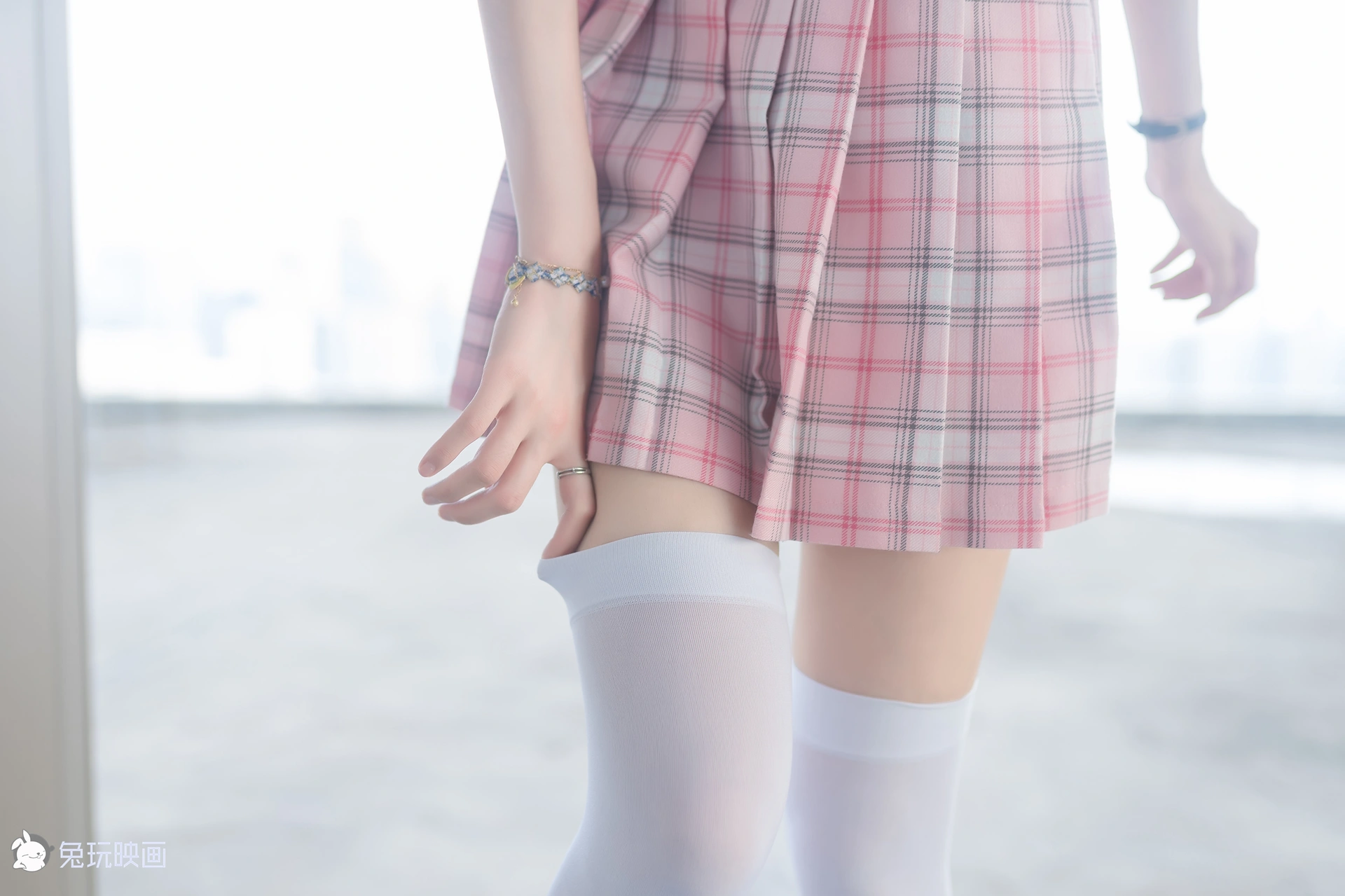 C04.003 粉嫩嫩 [41P-68MB]