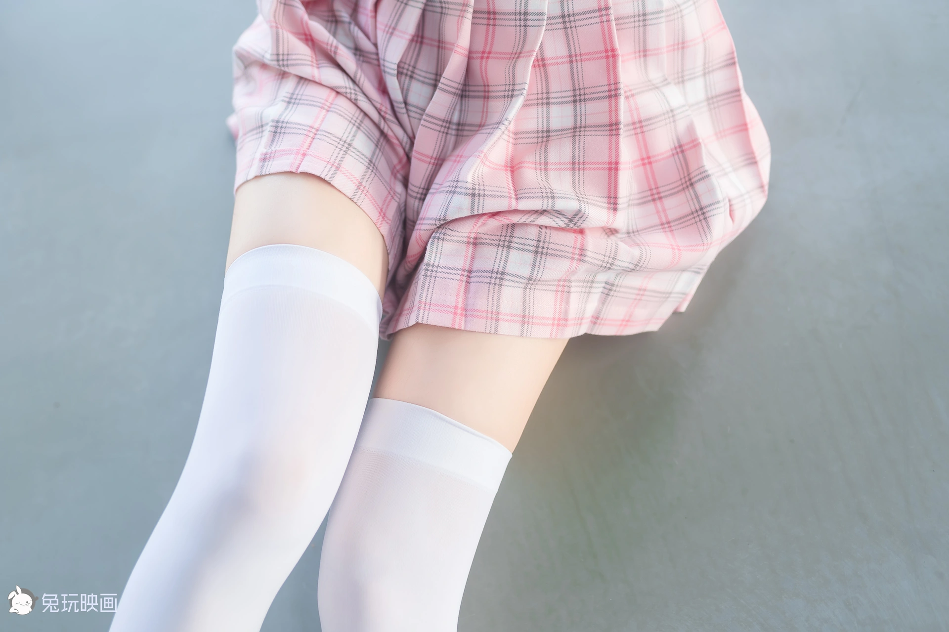 C04.003 粉嫩嫩 [41P-68MB]