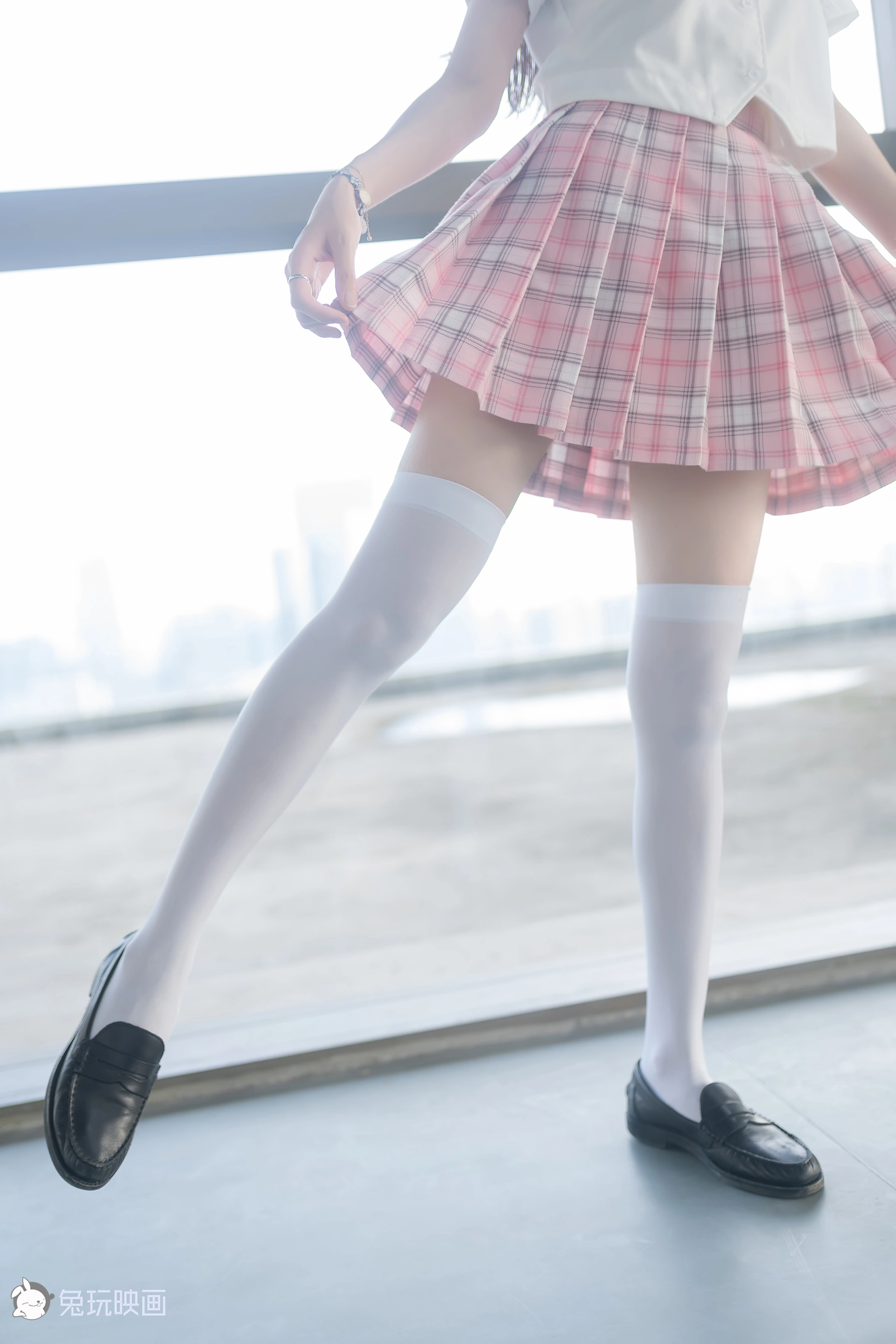 C04.003 粉嫩嫩 [41P-68MB]