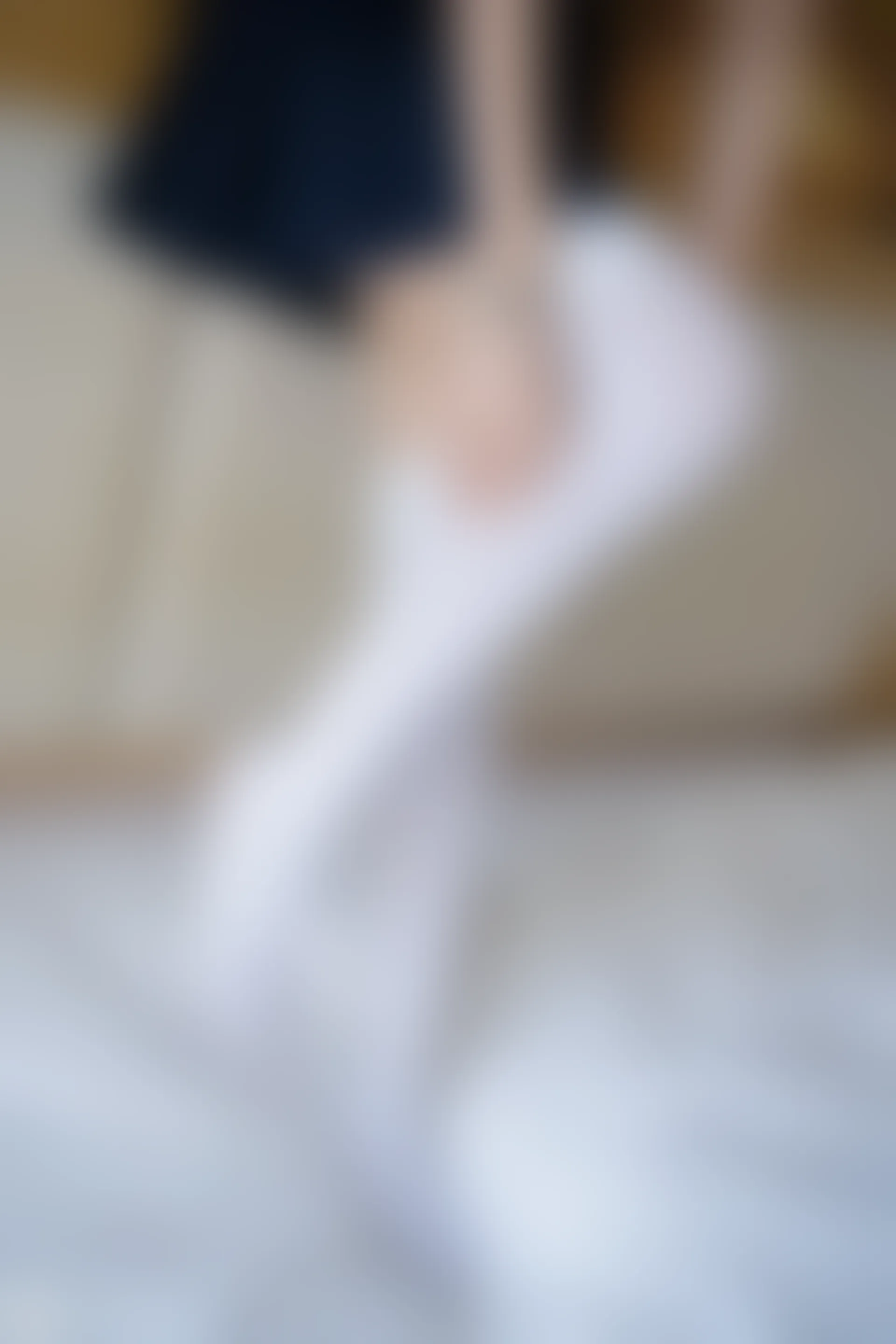 C20.004 短裙白丝 [38P-67MB]
