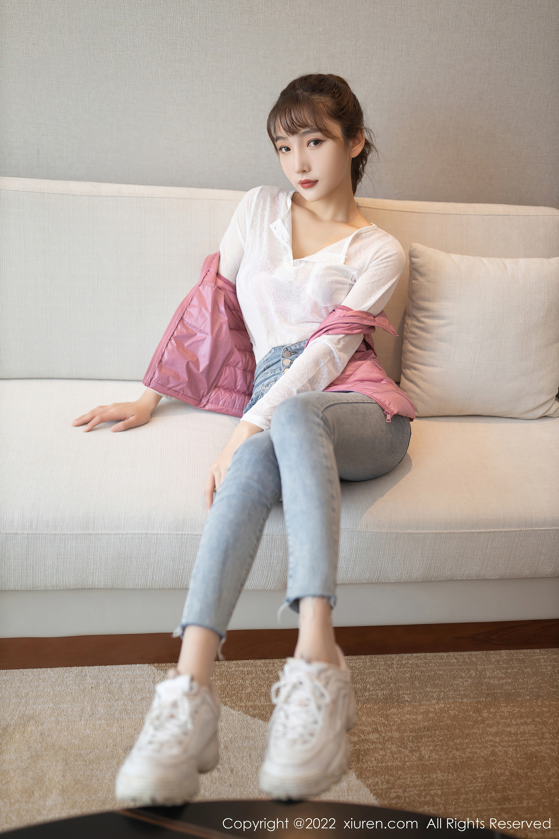XiuRen秀人网 2022.01.20 No.4493 陆萱萱 美腿性感[92+1P 881MB]