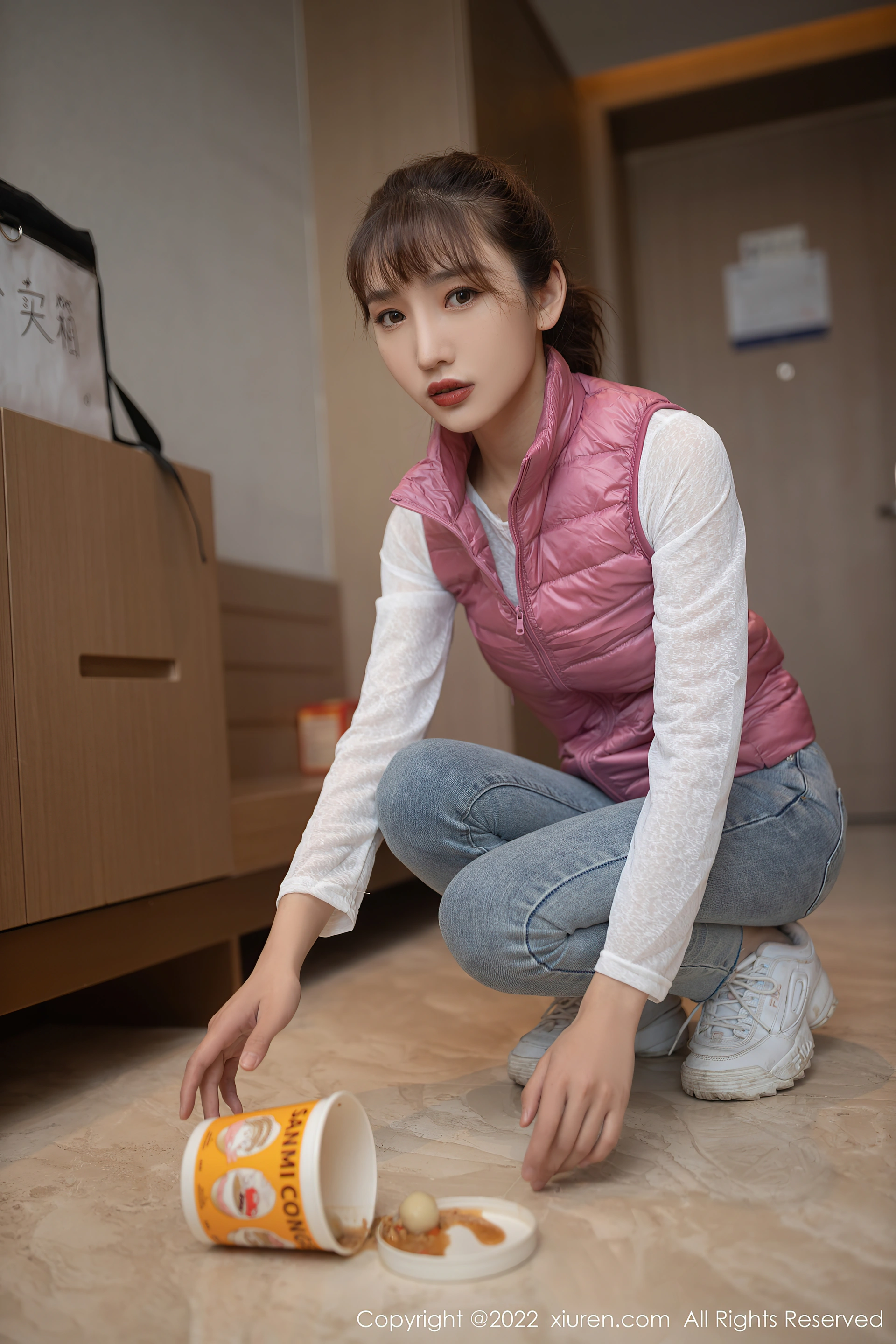 XiuRen秀人网 2022.01.20 No.4493 陆萱萱 美腿性感[92+1P 881MB]