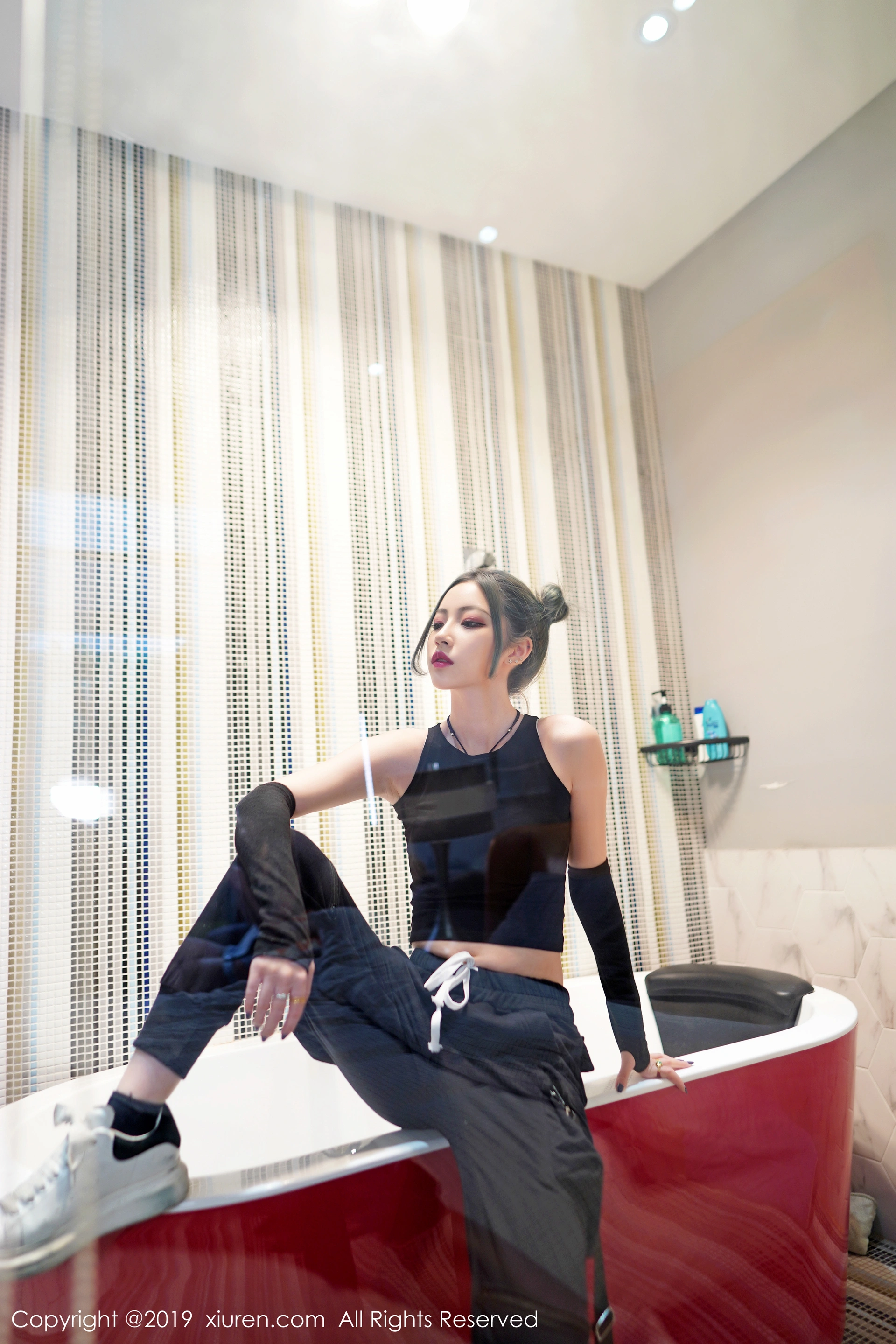 XiuRen秀人网 2019.08.26 No.1644 贾诗晗 [50+1P]
