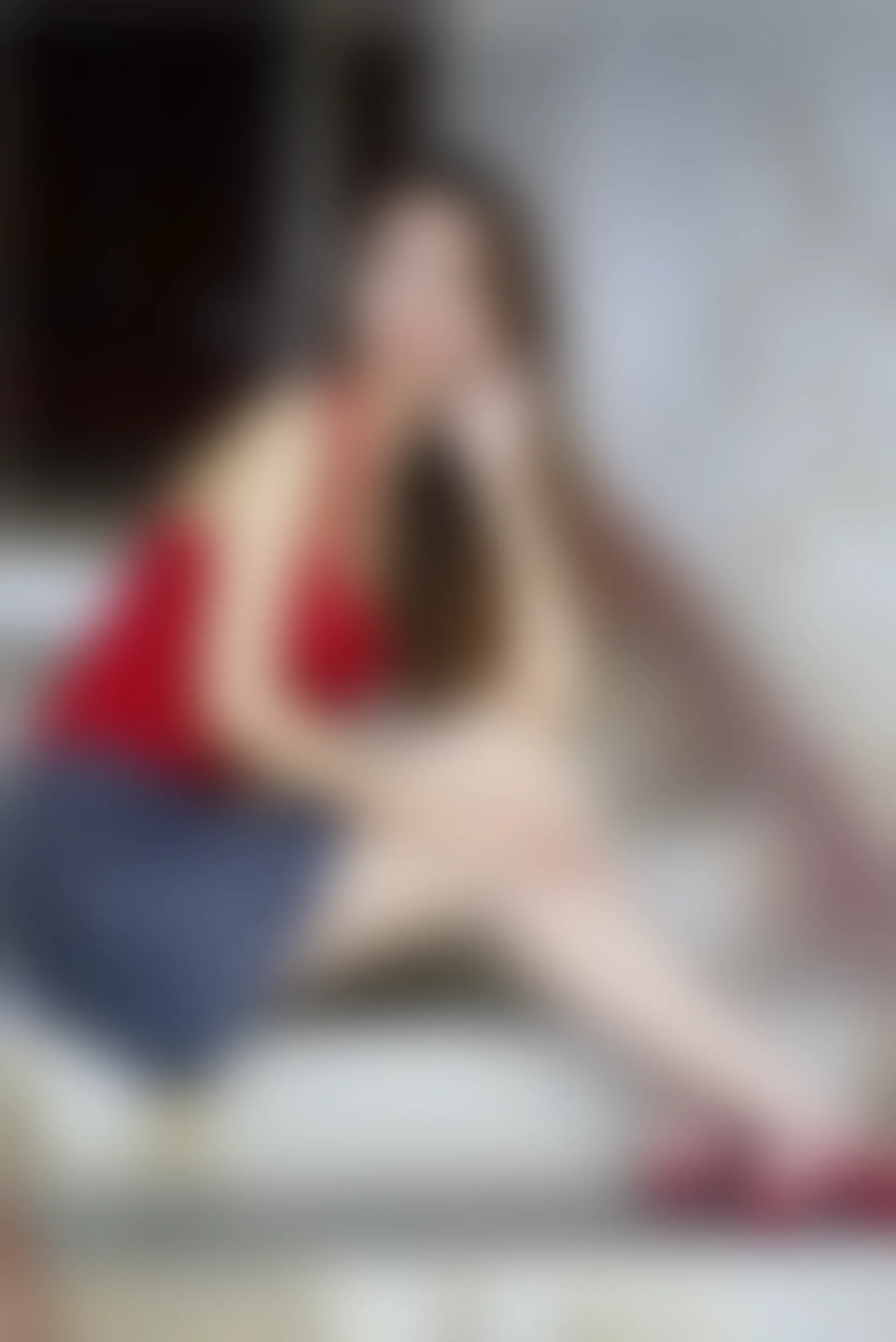 初夏女神 NO.045 依依 复古街头[130P+1V／4.44GB]