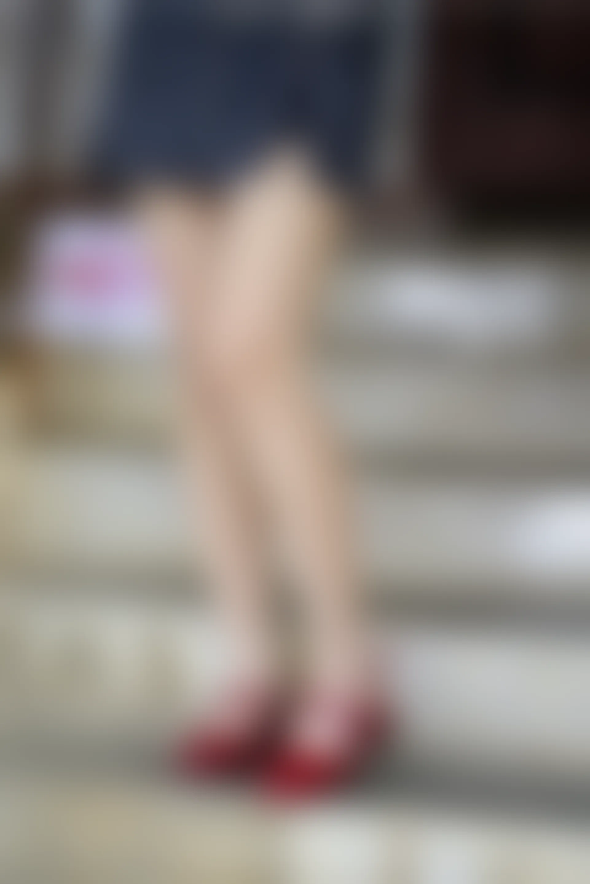 初夏女神 NO.045 依依 复古街头[130P+1V／4.44GB]