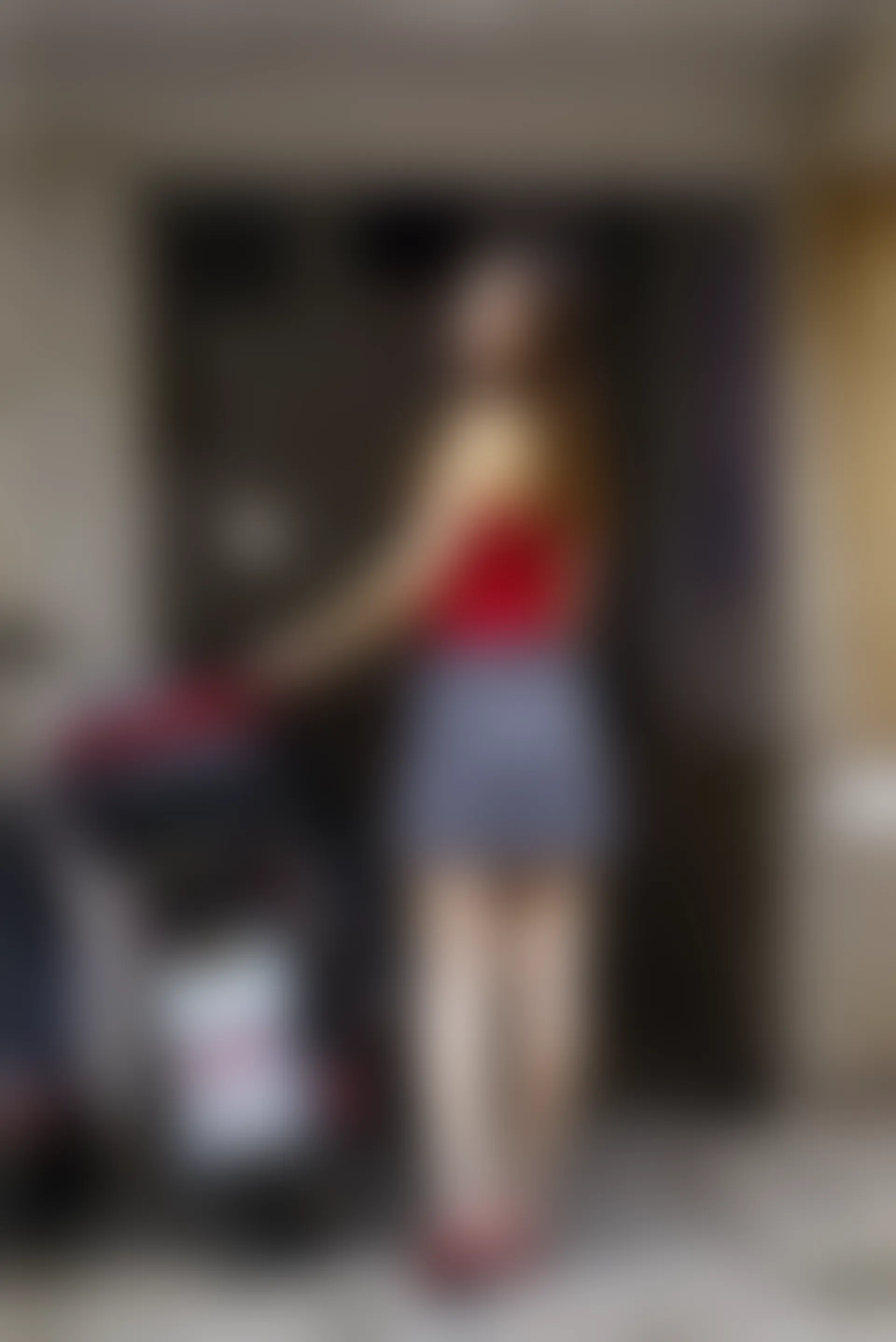 初夏女神 NO.045 依依 复古街头[130P+1V／4.44GB]