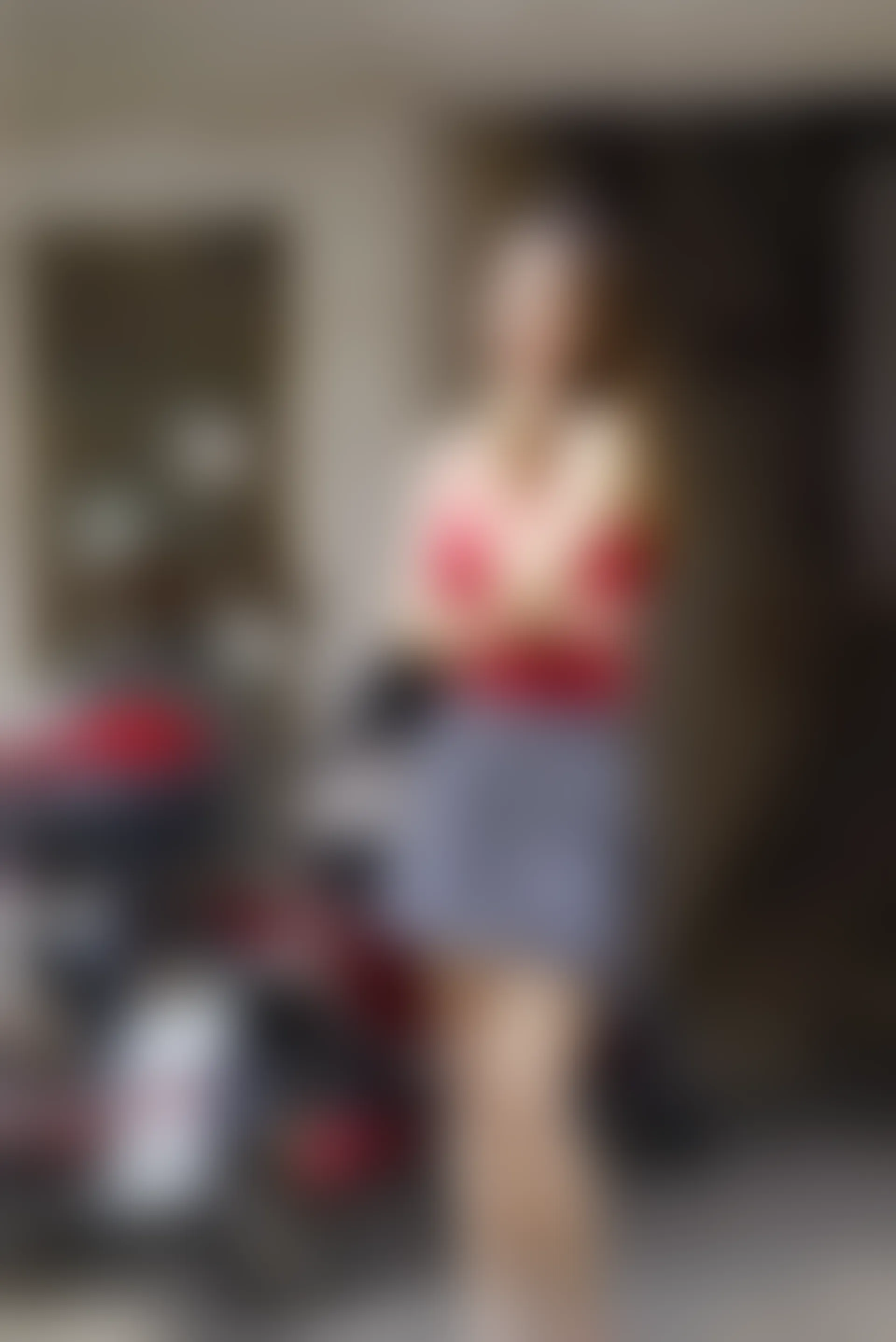 初夏女神 NO.045 依依 复古街头[130P+1V／4.44GB]