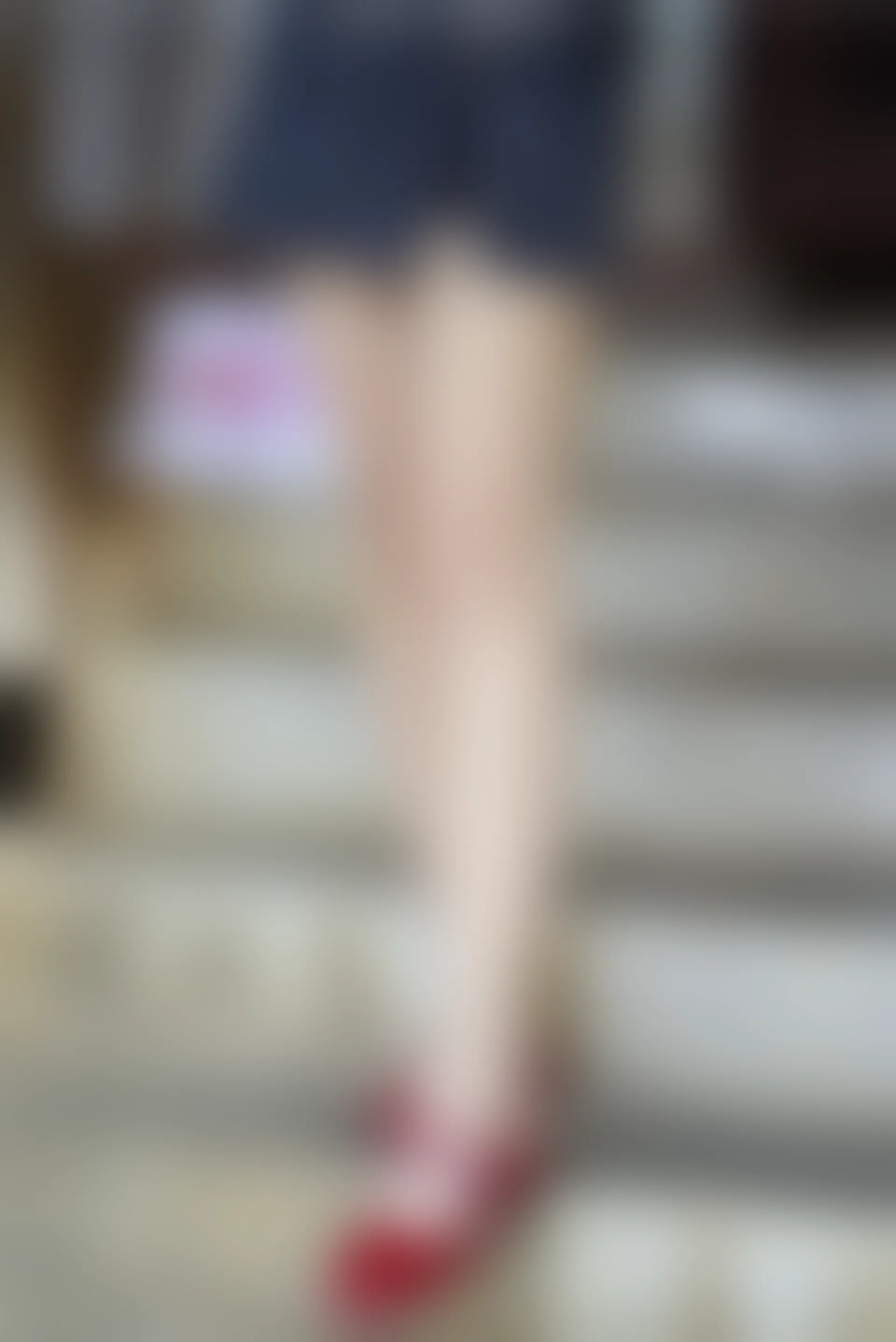 初夏女神 NO.045 依依 复古街头[130P+1V／4.44GB]