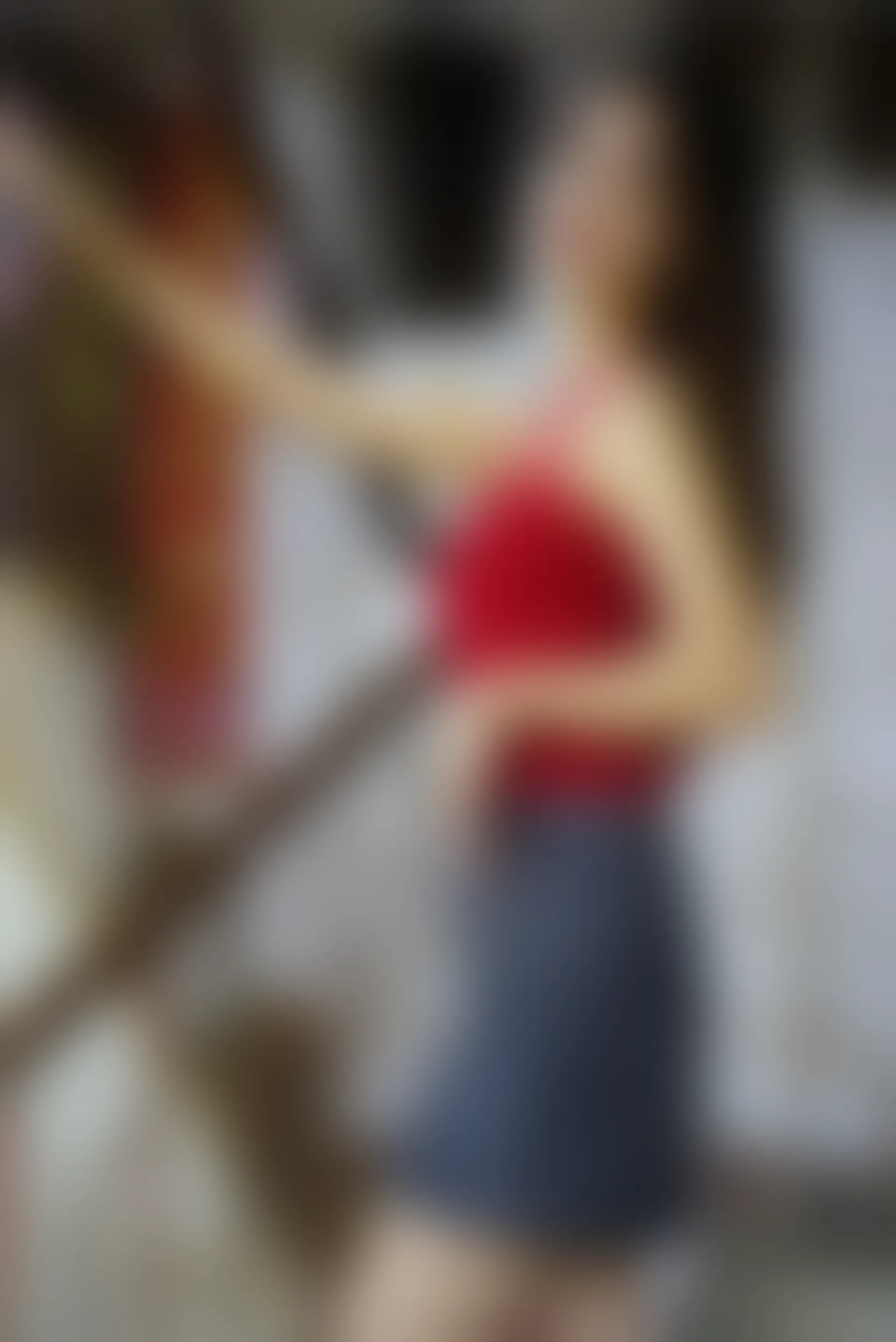 初夏女神 NO.045 依依 复古街头[130P+1V／4.44GB]