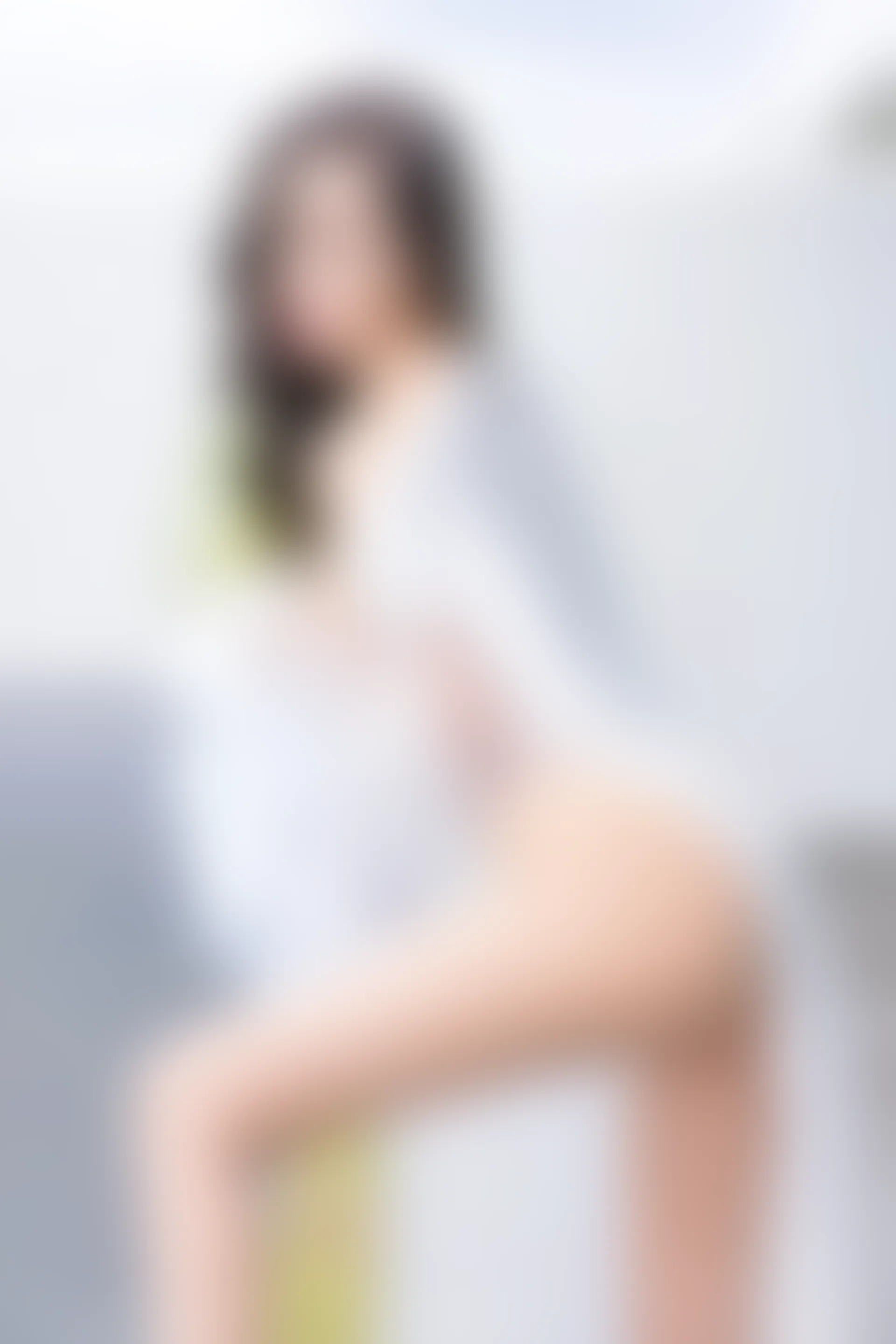 XiuRen秀人网 2022.01.04 No.4420 艾静香 三亚旅拍[48+1P 425MB]