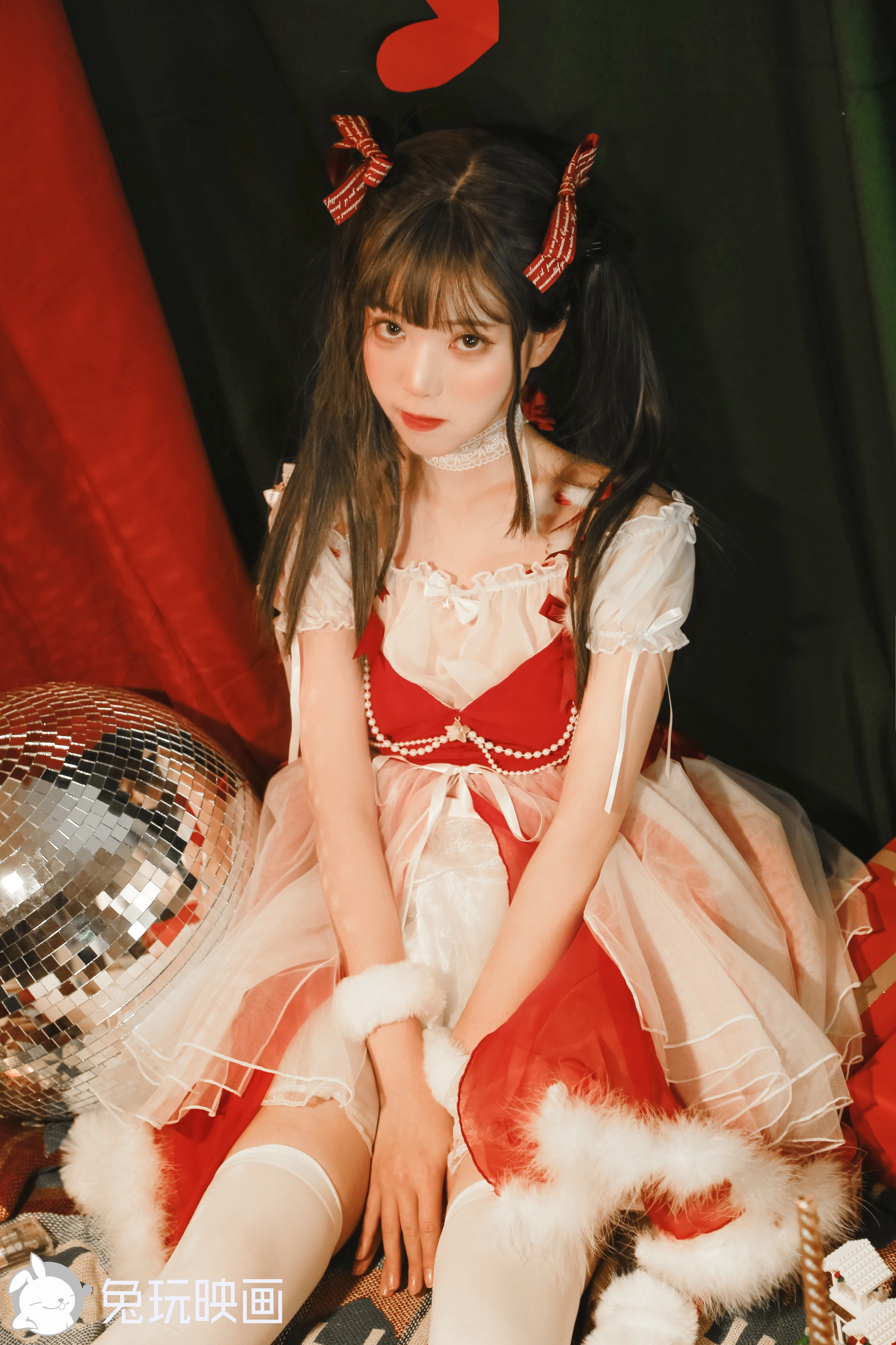 D51.002 红苹果和双马尾 [40P-497MB]