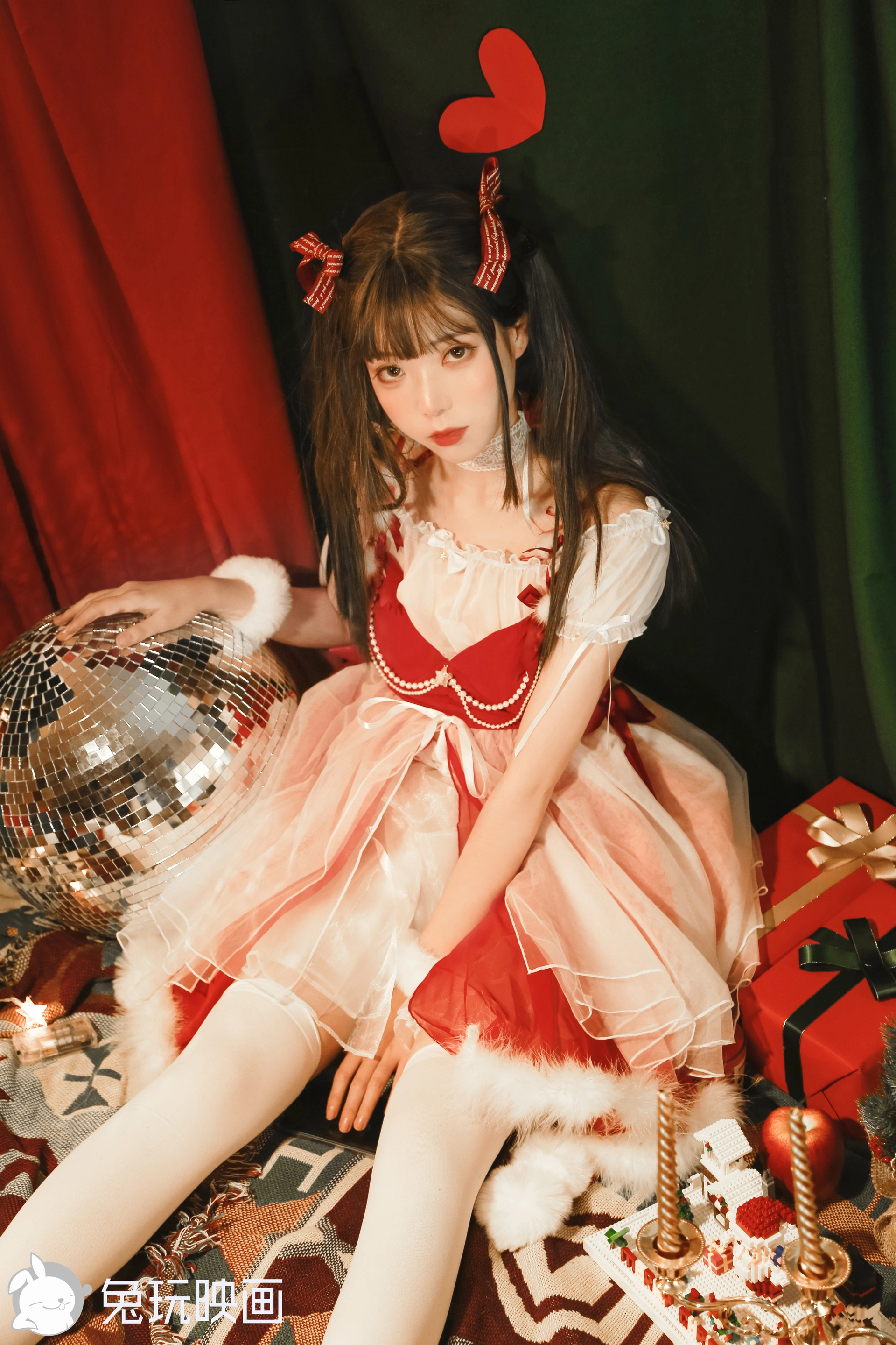 D51.002 红苹果和双马尾 [40P-497MB]