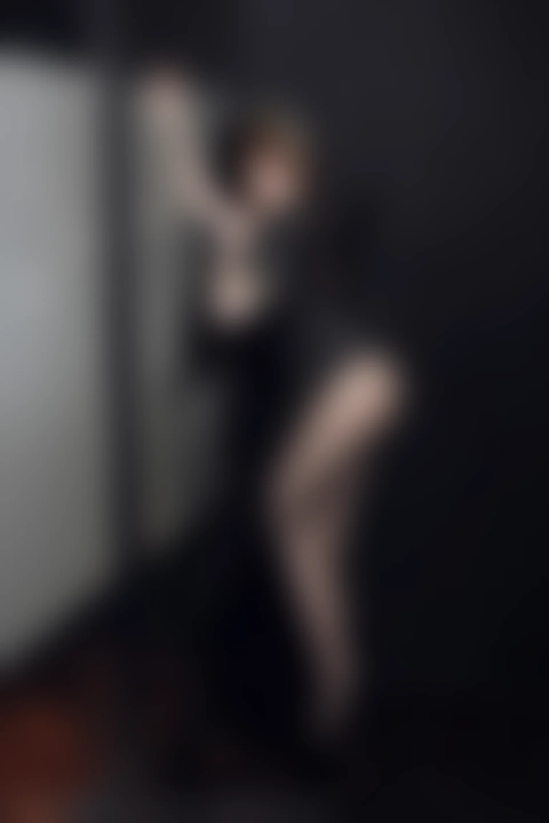 XiuRen秀人网 2021.12.17 No.4355 美桃酱 黑丝美腿[64+1P 697MB]