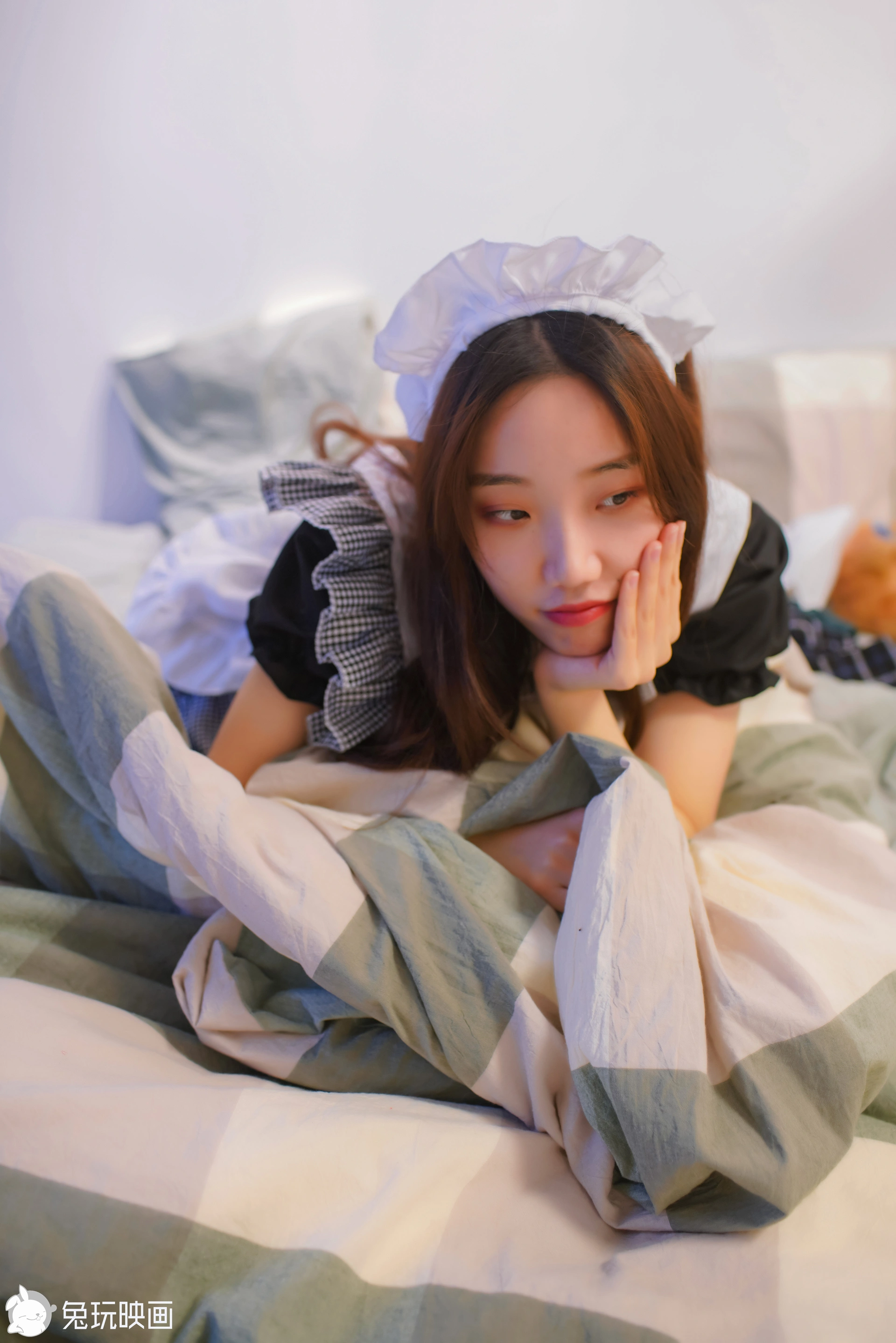 C15.003 黑白女仆装 [43P-245MB]