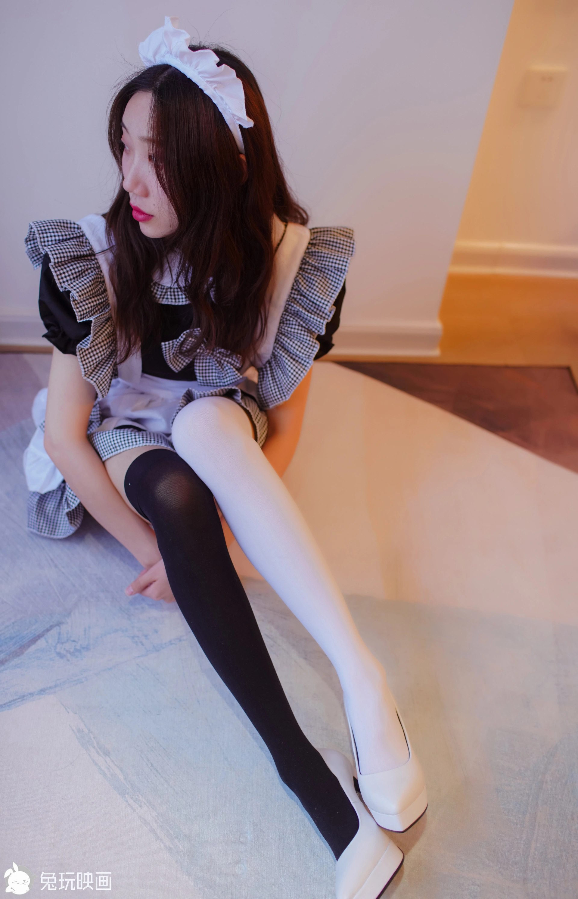 C15.003 黑白女仆装 [43P-245MB]