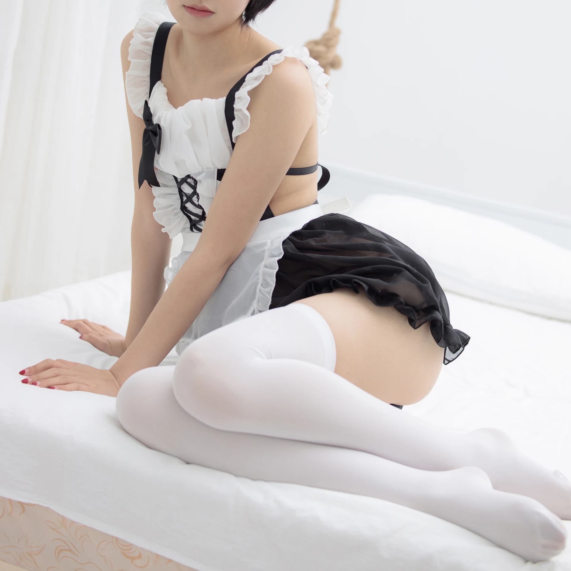 JKFUN-038《湿气很重的白色房间》80D白色过膝袜 卉子 [105P1V-3.63G]JKFUN, 女仆, 女仆装, 森萝财团, 白丝, 美腿, 美足