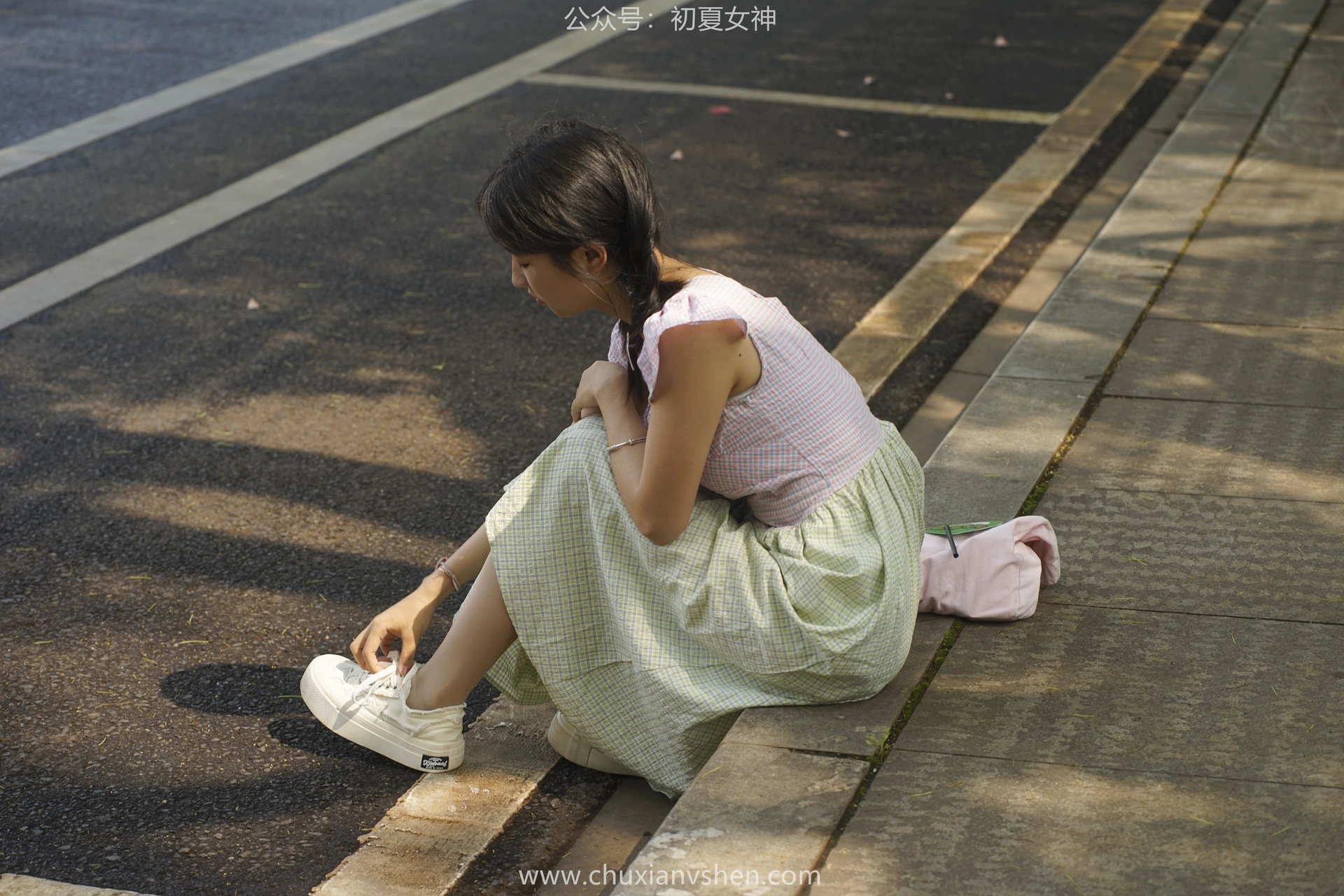 初夏女神 NO.057 点点 糖果女孩[168P+1V／6.45GB]