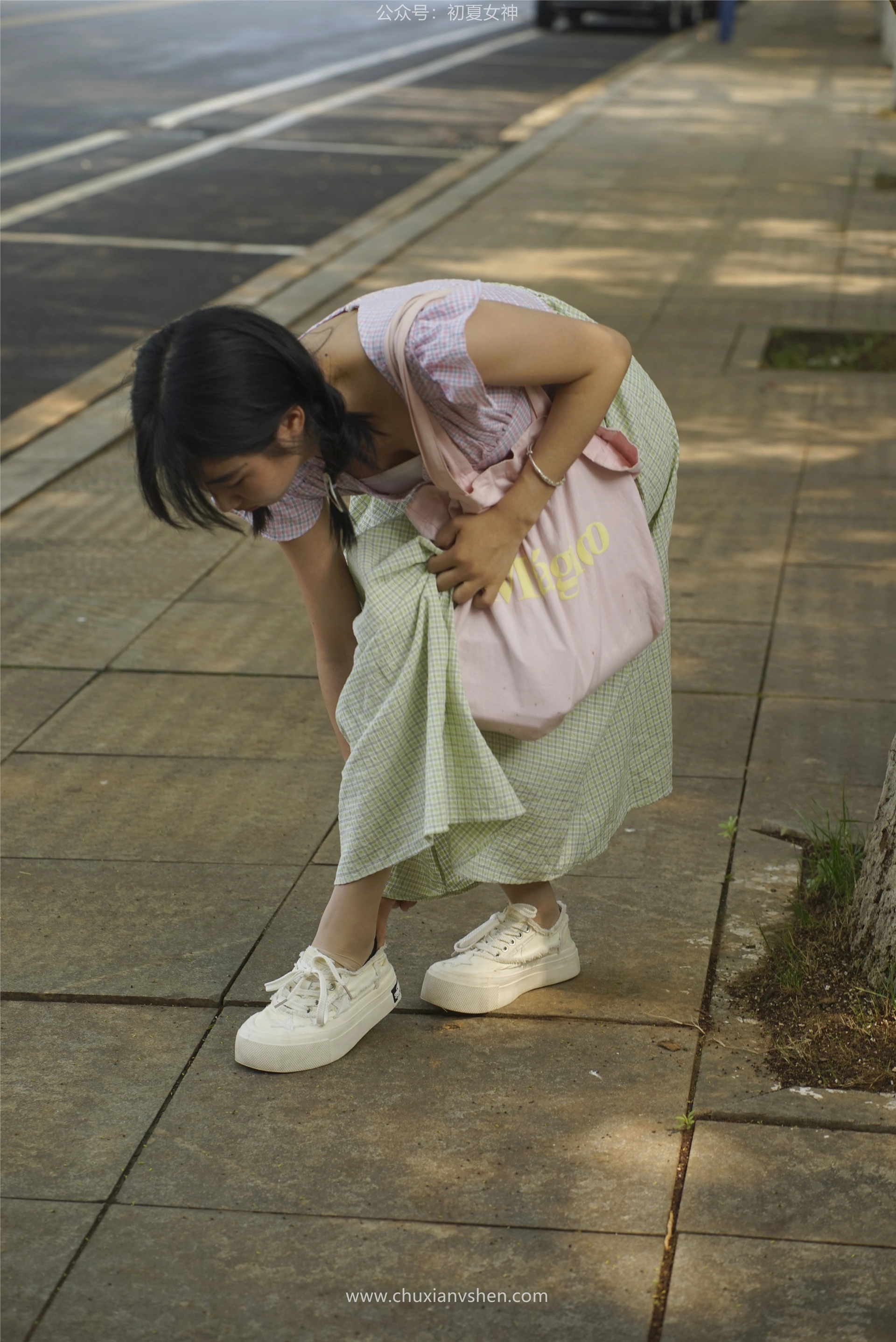 初夏女神 NO.057 点点 糖果女孩[168P+1V／6.45GB]