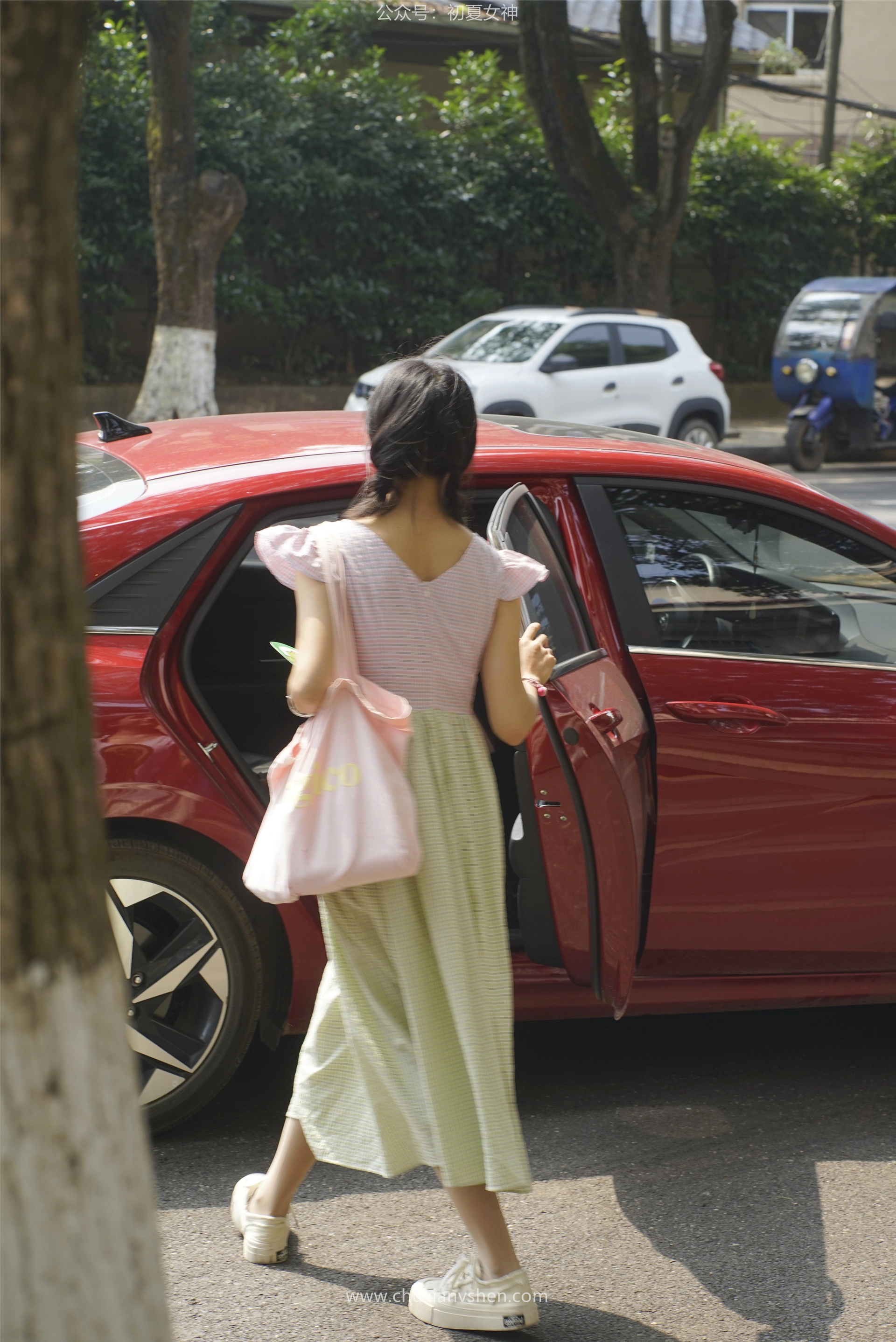 初夏女神 NO.057 点点 糖果女孩[168P+1V／6.45GB]