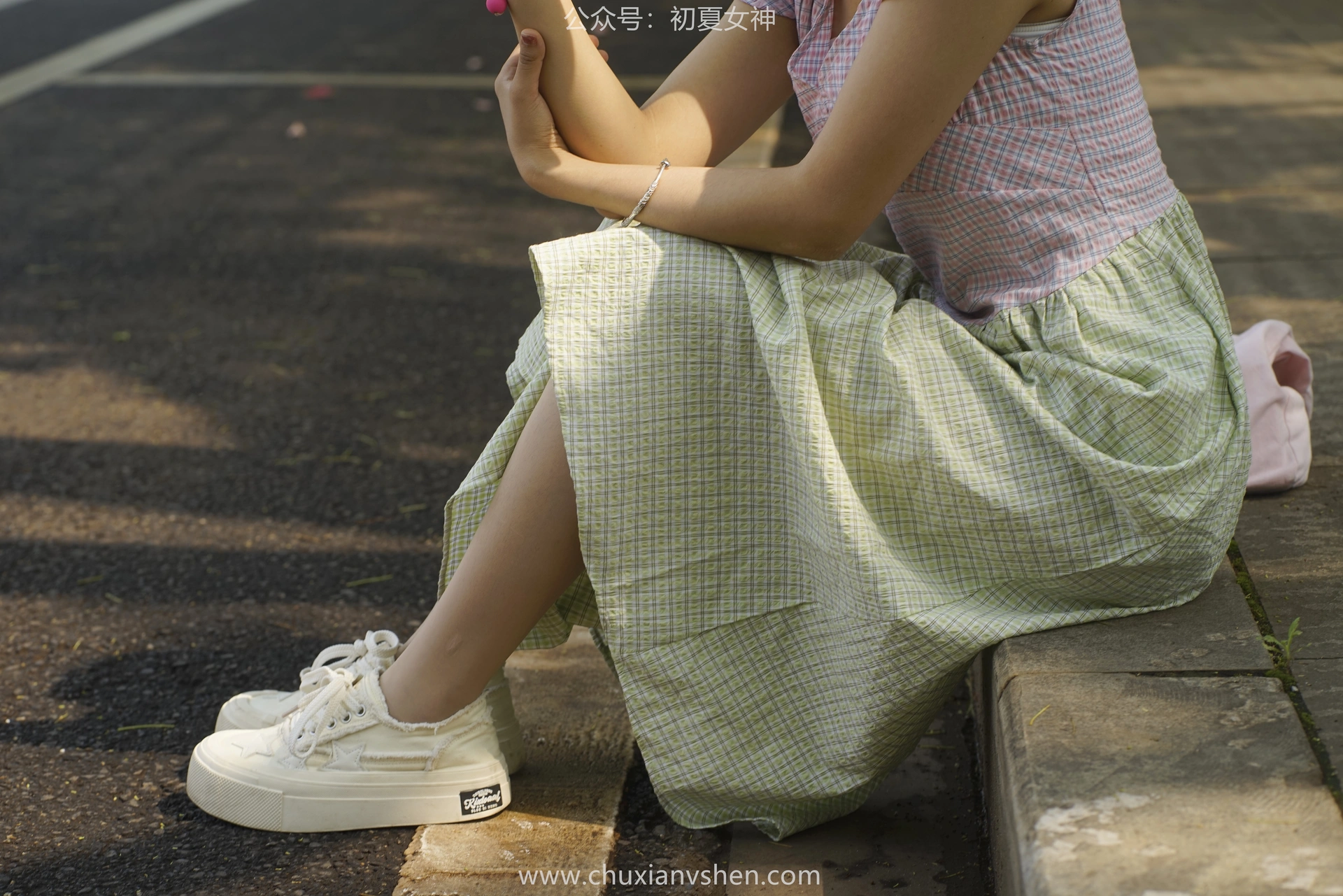 初夏女神 NO.057 点点 糖果女孩[168P+1V／6.45GB]