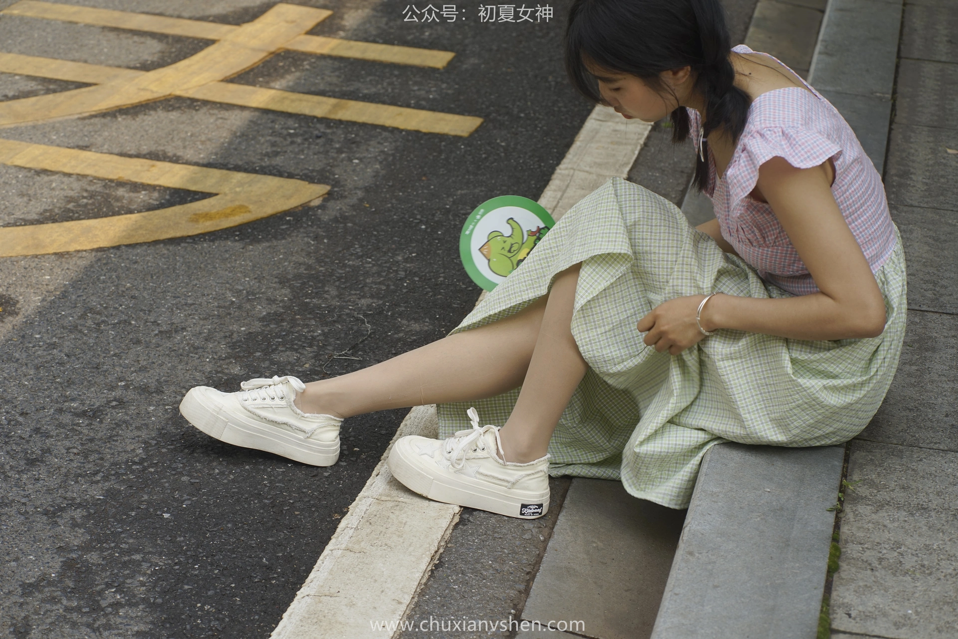 初夏女神 NO.057 点点 糖果女孩[168P+1V／6.45GB]