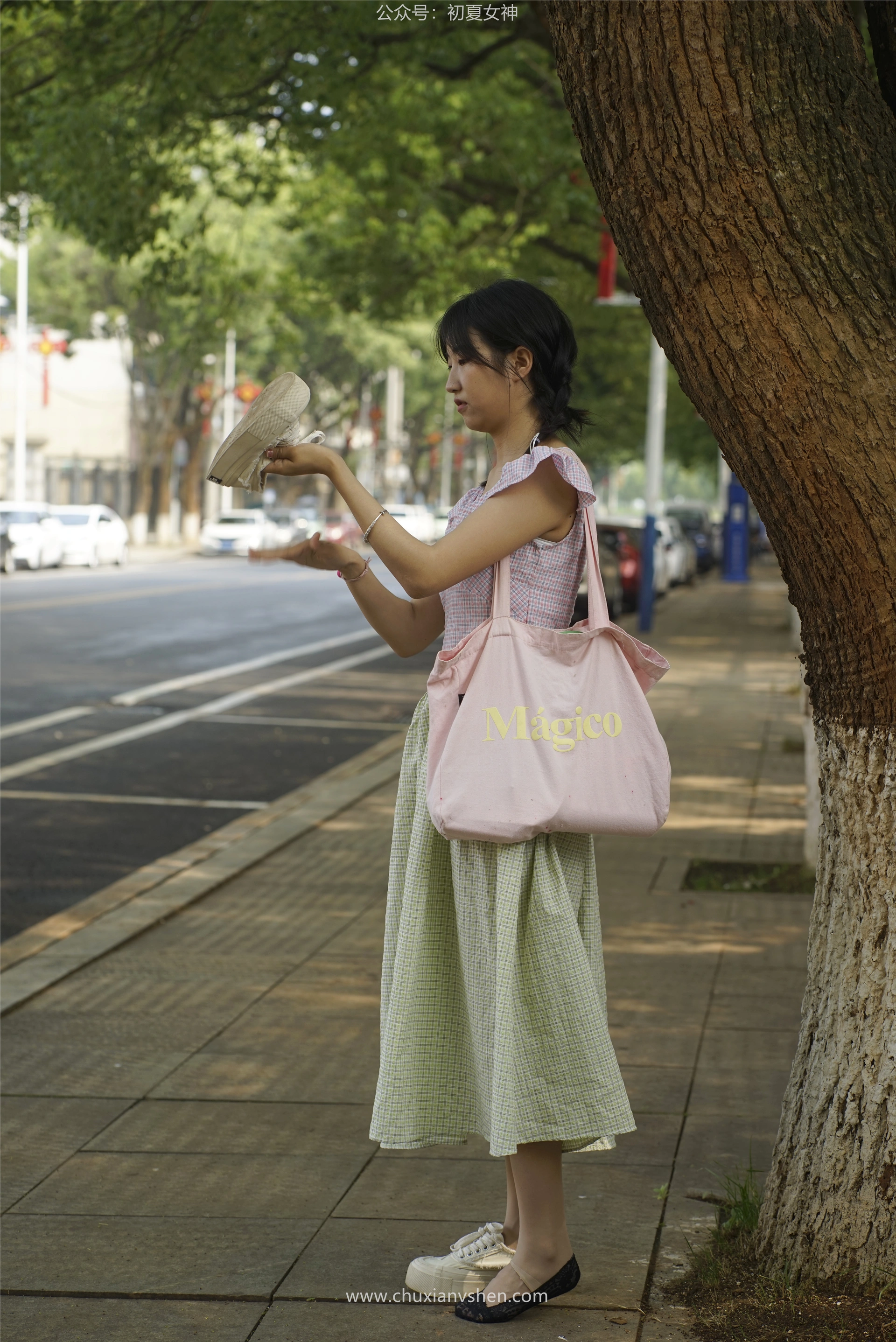 初夏女神 NO.057 点点 糖果女孩[168P+1V／6.45GB]