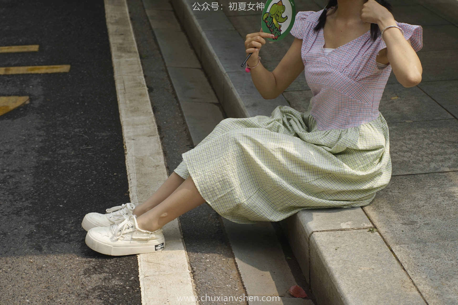 初夏女神 NO.057 点点 糖果女孩[168P+1V／6.45GB]