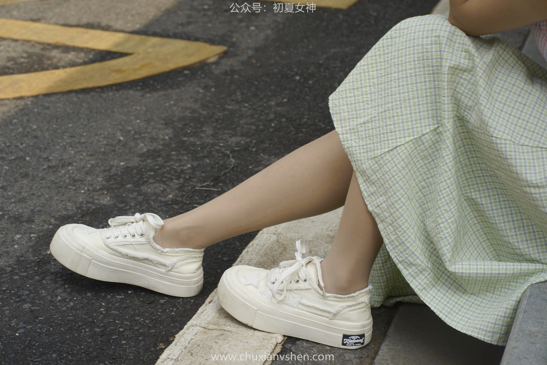 初夏女神 NO.057 点点 糖果女孩[168P+1V／6.45GB]