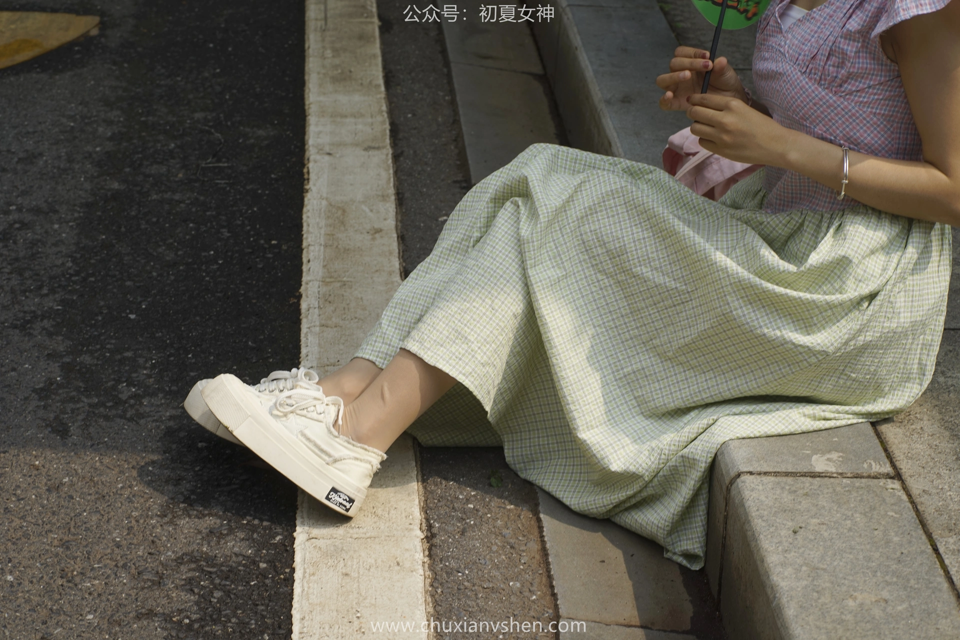 初夏女神 NO.057 点点 糖果女孩[168P+1V／6.45GB]