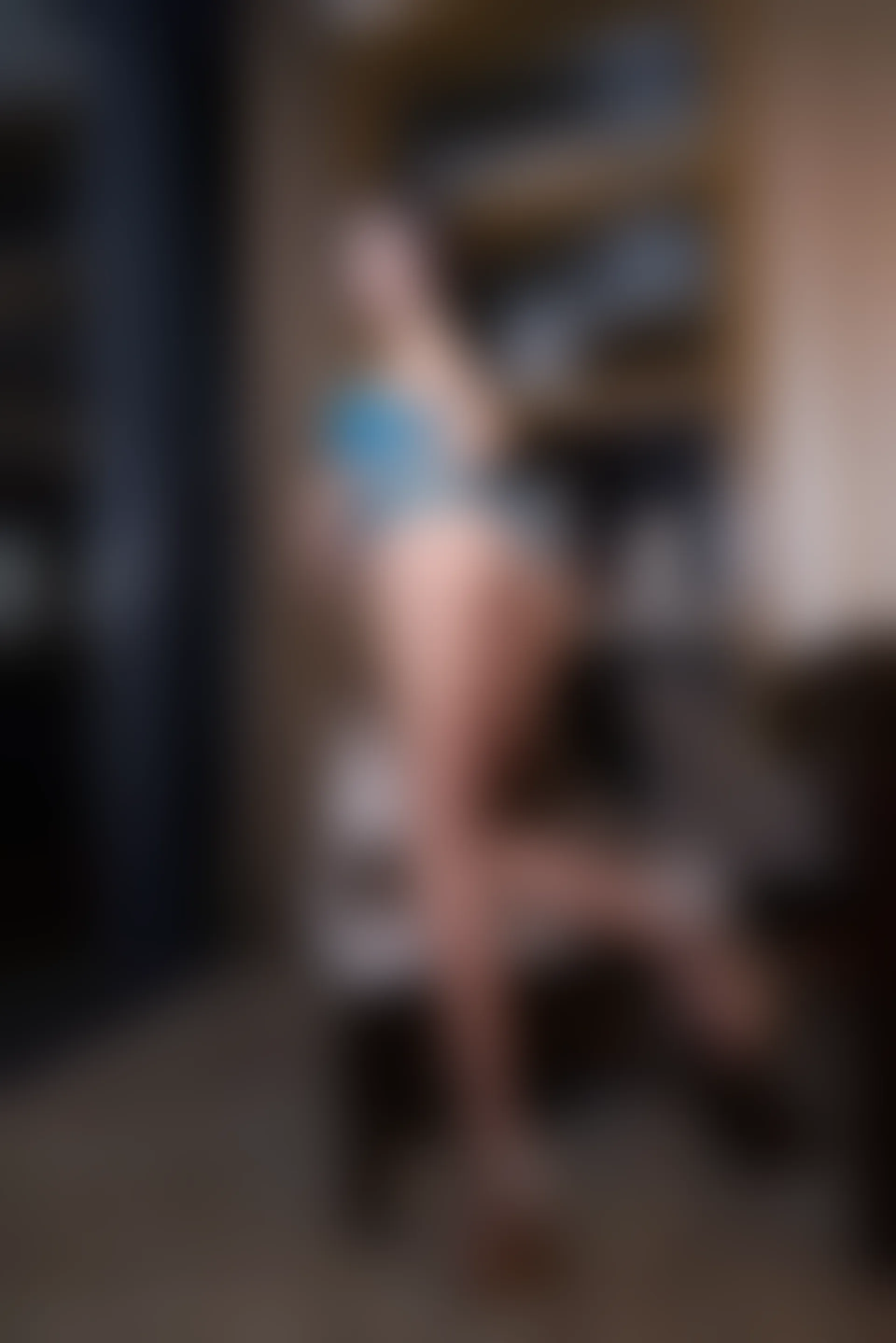XiuRen秀人网 2021.10.13 No.4058 Emily尹菲 丝袜美腿[61+1P／605MB]