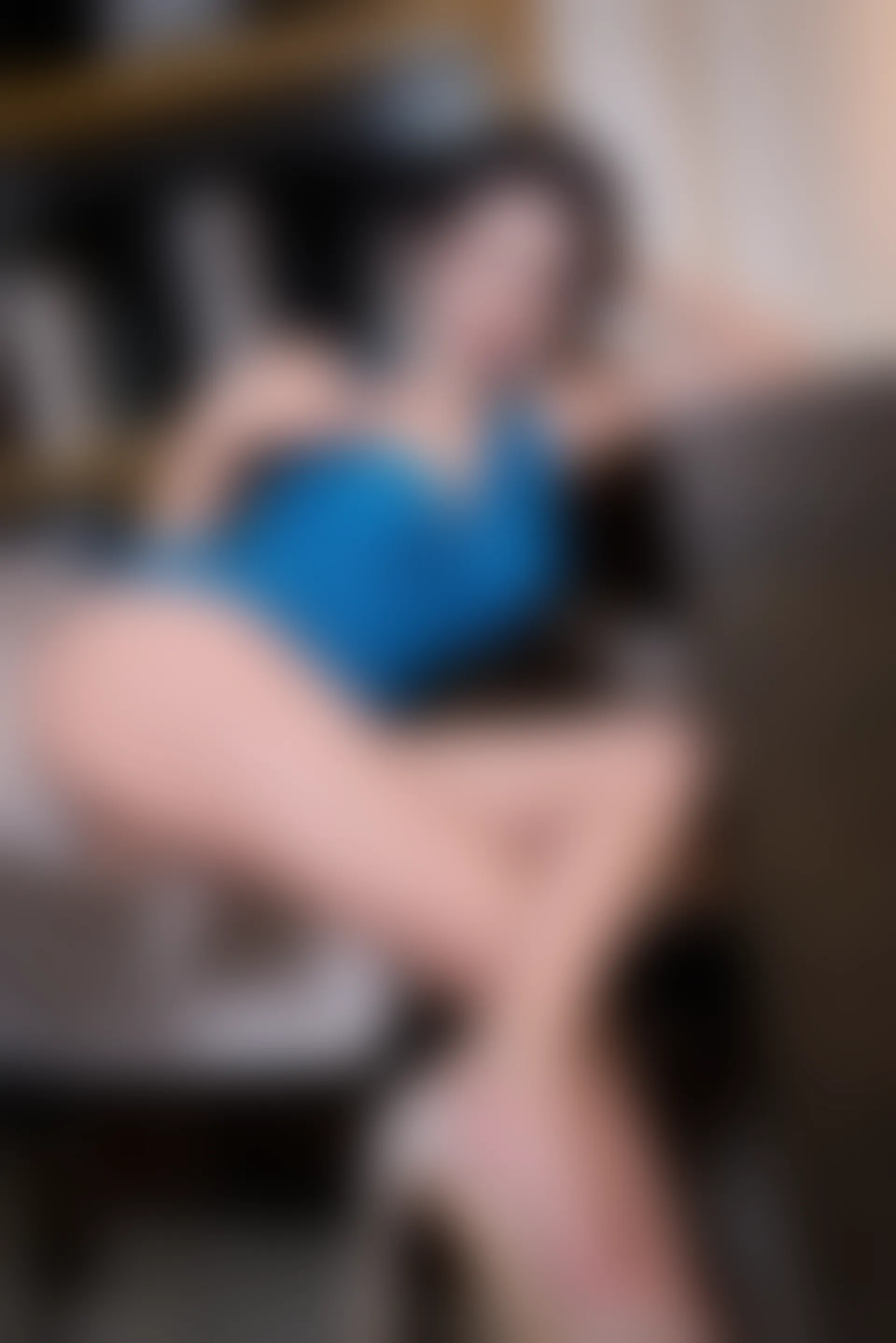 XiuRen秀人网 2021.10.13 No.4058 Emily尹菲 丝袜美腿[61+1P／605MB]