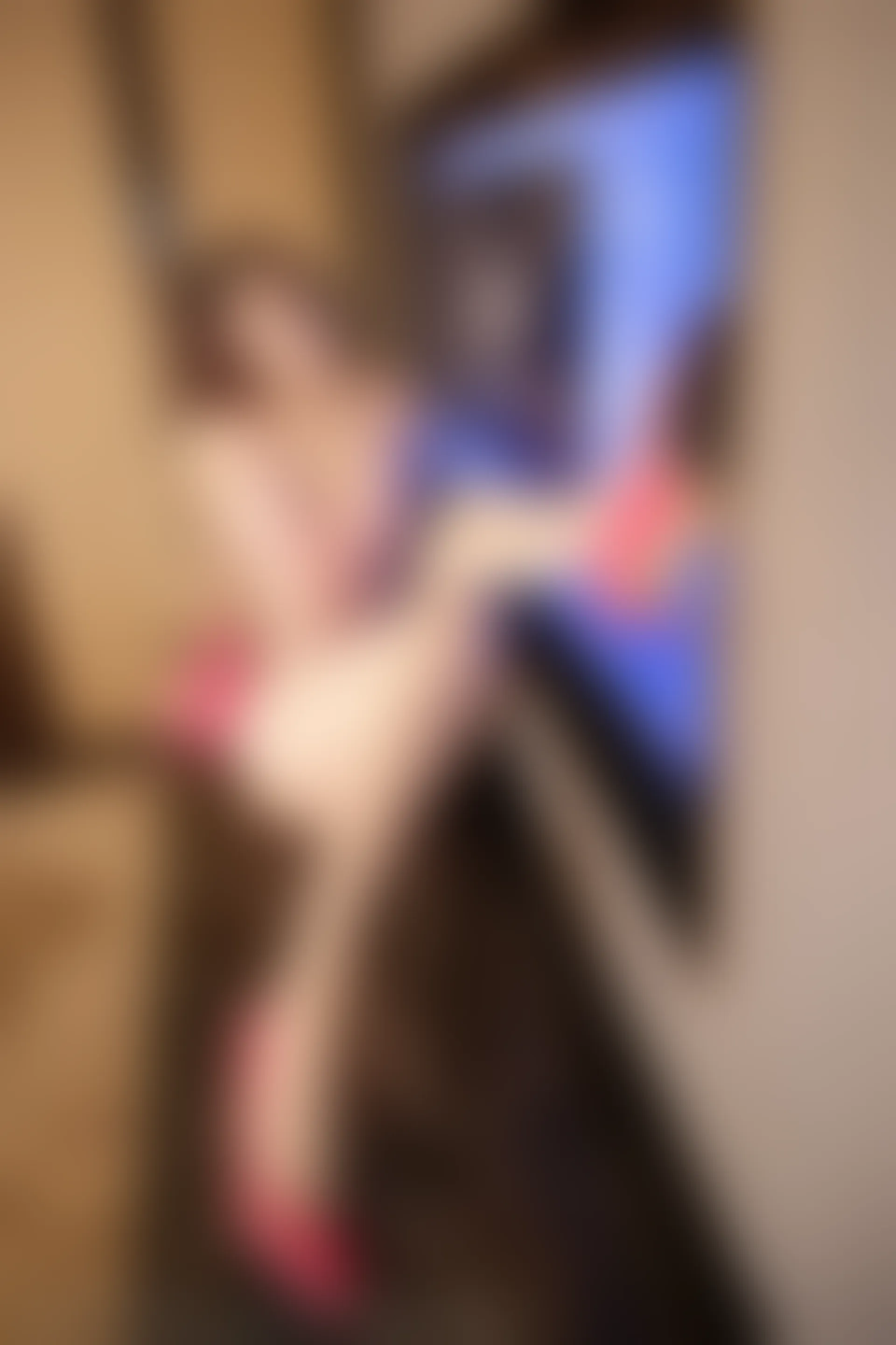 XiuRen秀人网 2021.12.17 No.4350 周慕汐baby 性感美腿[68+1P 696MB]