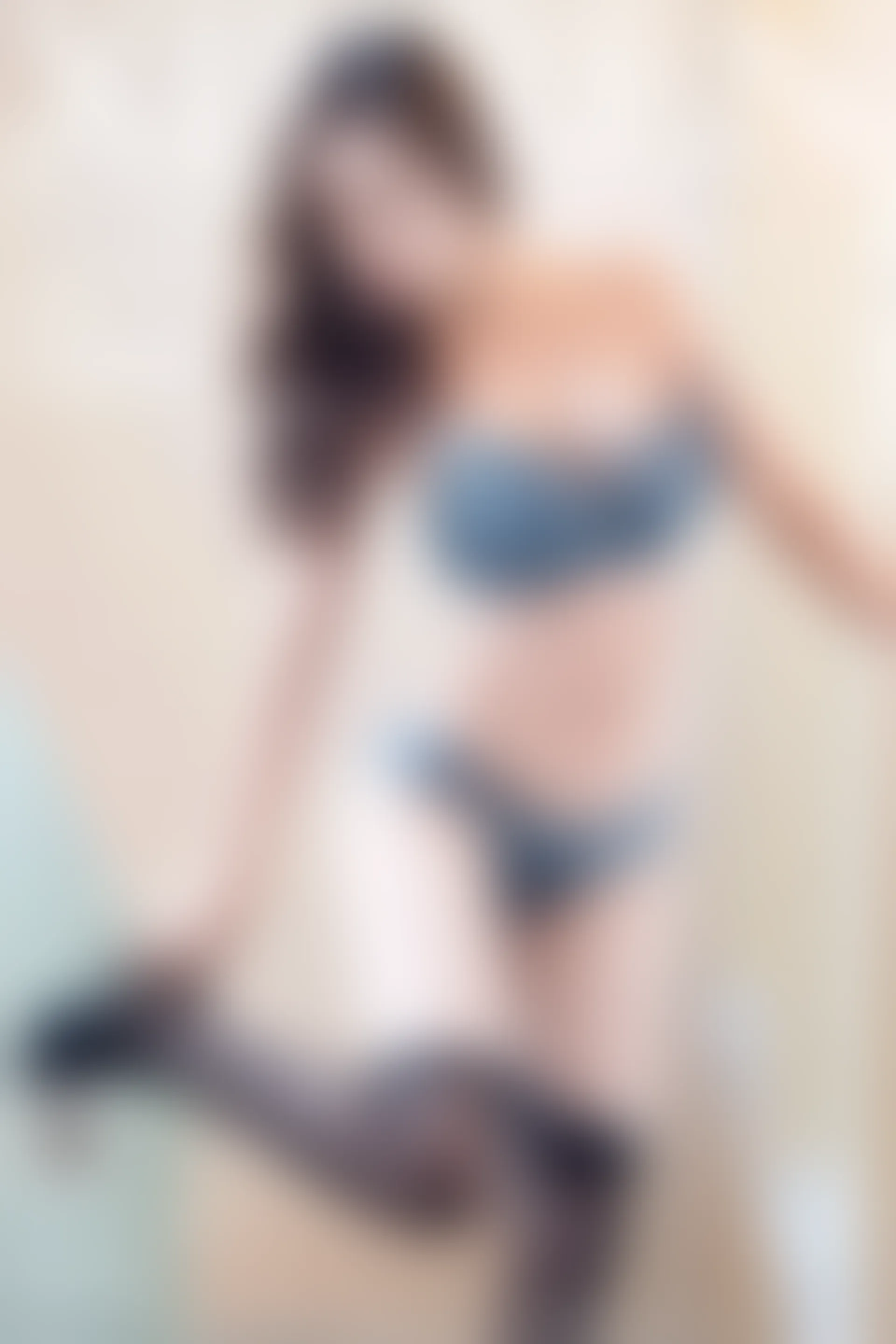 XiuRen秀人网 2021.12.01 No.4288 艾静香 御姐黑丝[45+1P 502MB]