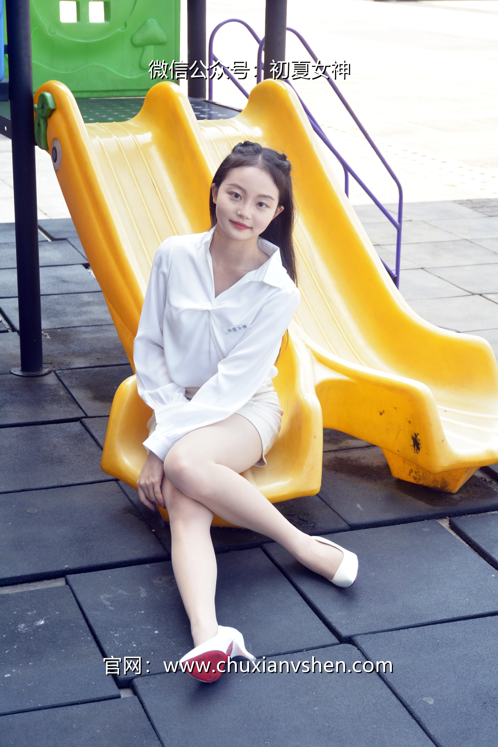 初夏女神 NO.035 双双 职场生涯[140P-1V-5.38G]