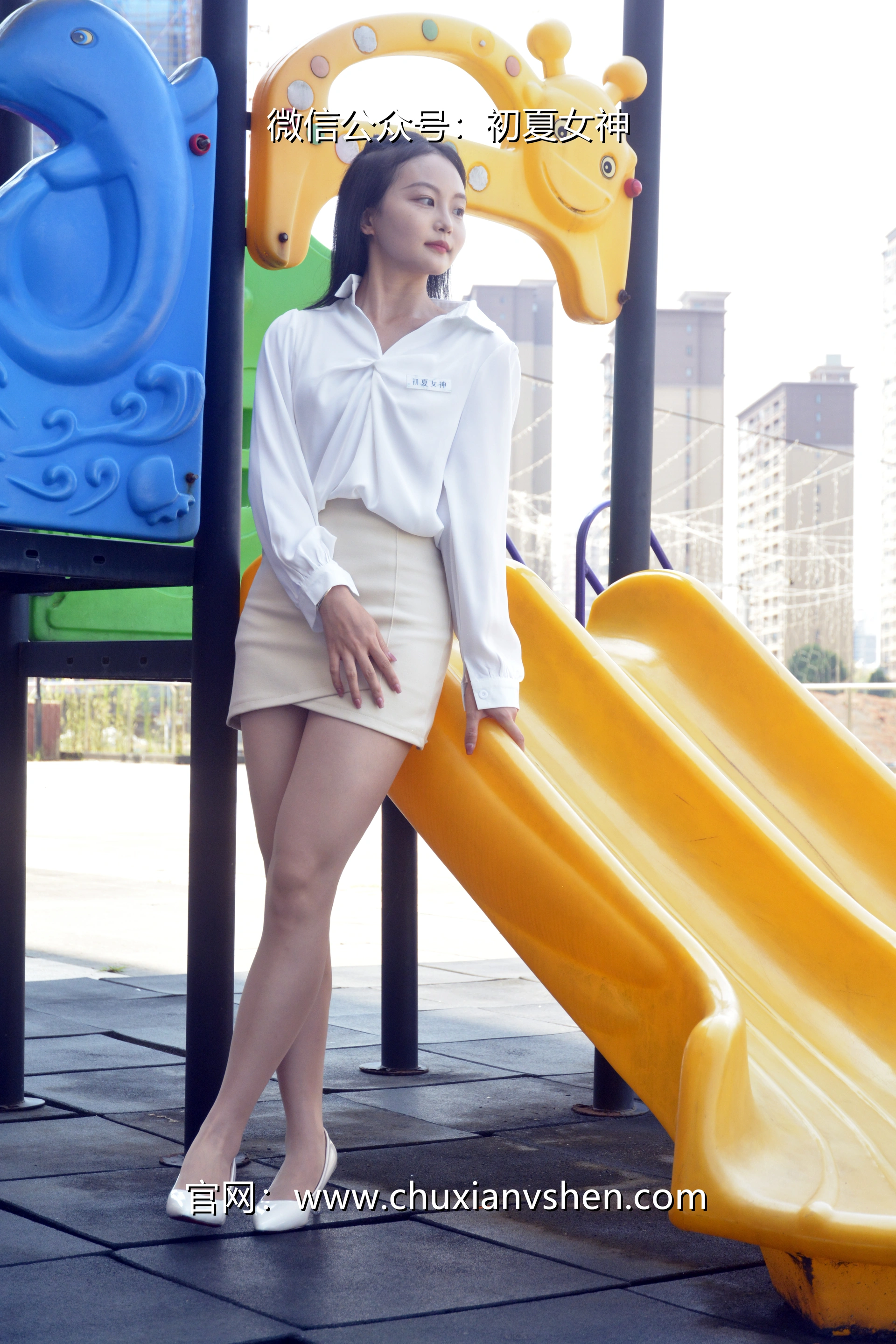 初夏女神 NO.035 双双 职场生涯[140P-1V-5.38G]