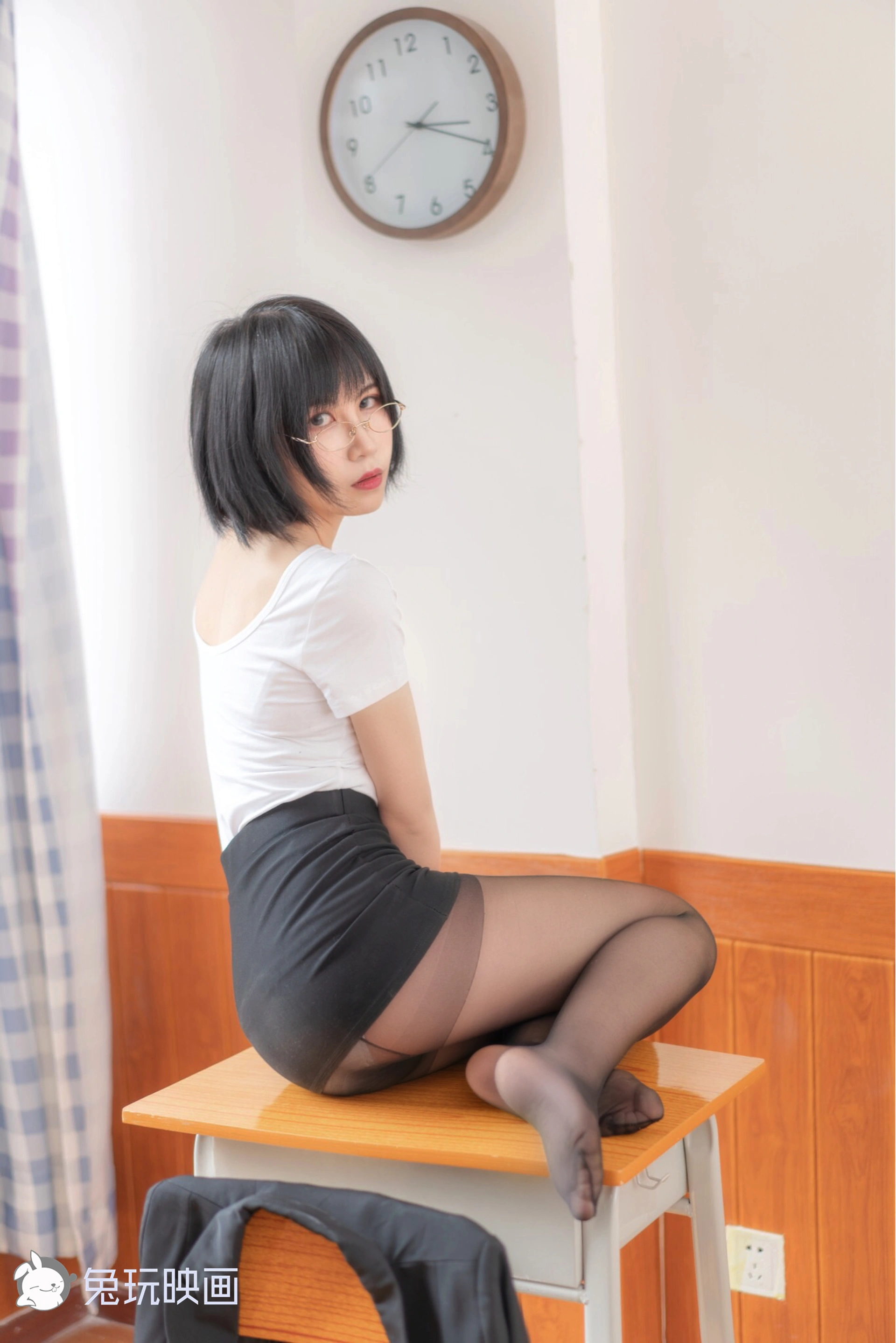 C02.003 短发也可以很性感 [53P-63MB]