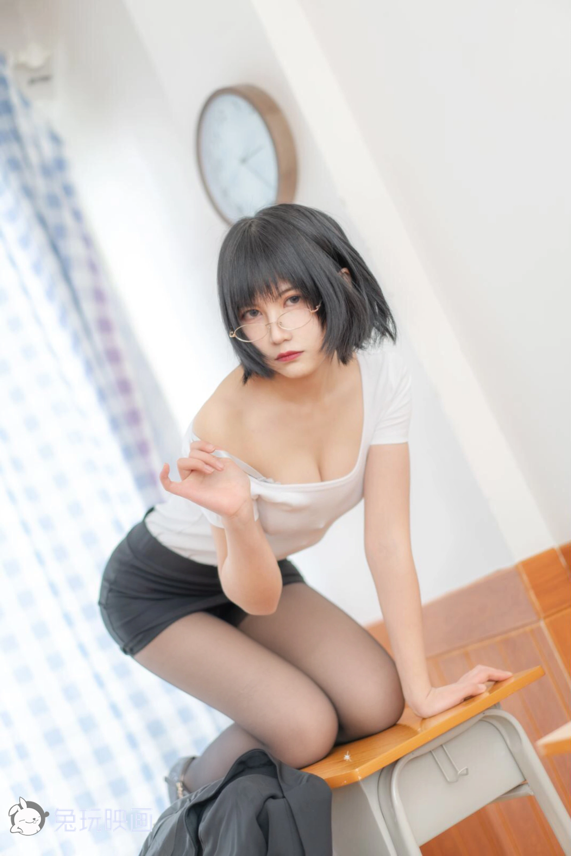 C02.003 短发也可以很性感 [53P-63MB]