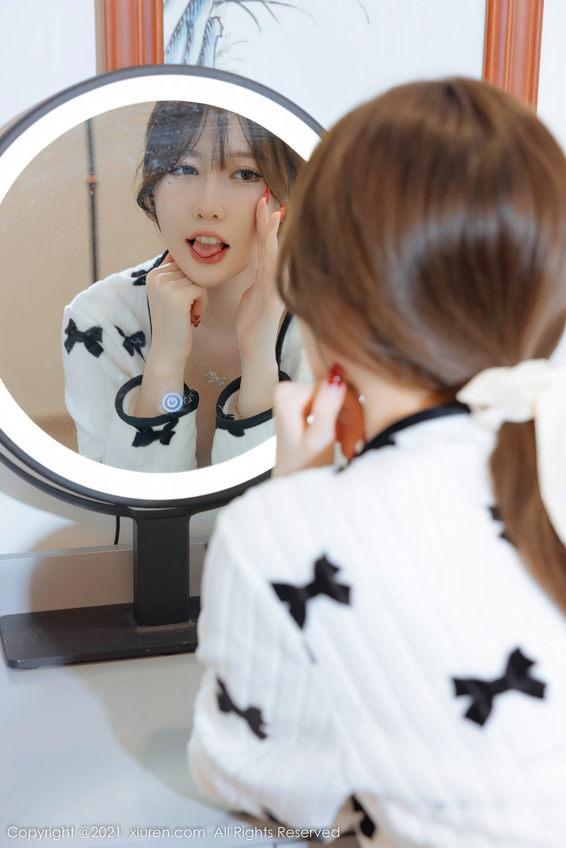 XiuRen秀人网 2021.12.21 No.4365 美桃酱 清纯甜美[81+1P 763MB]