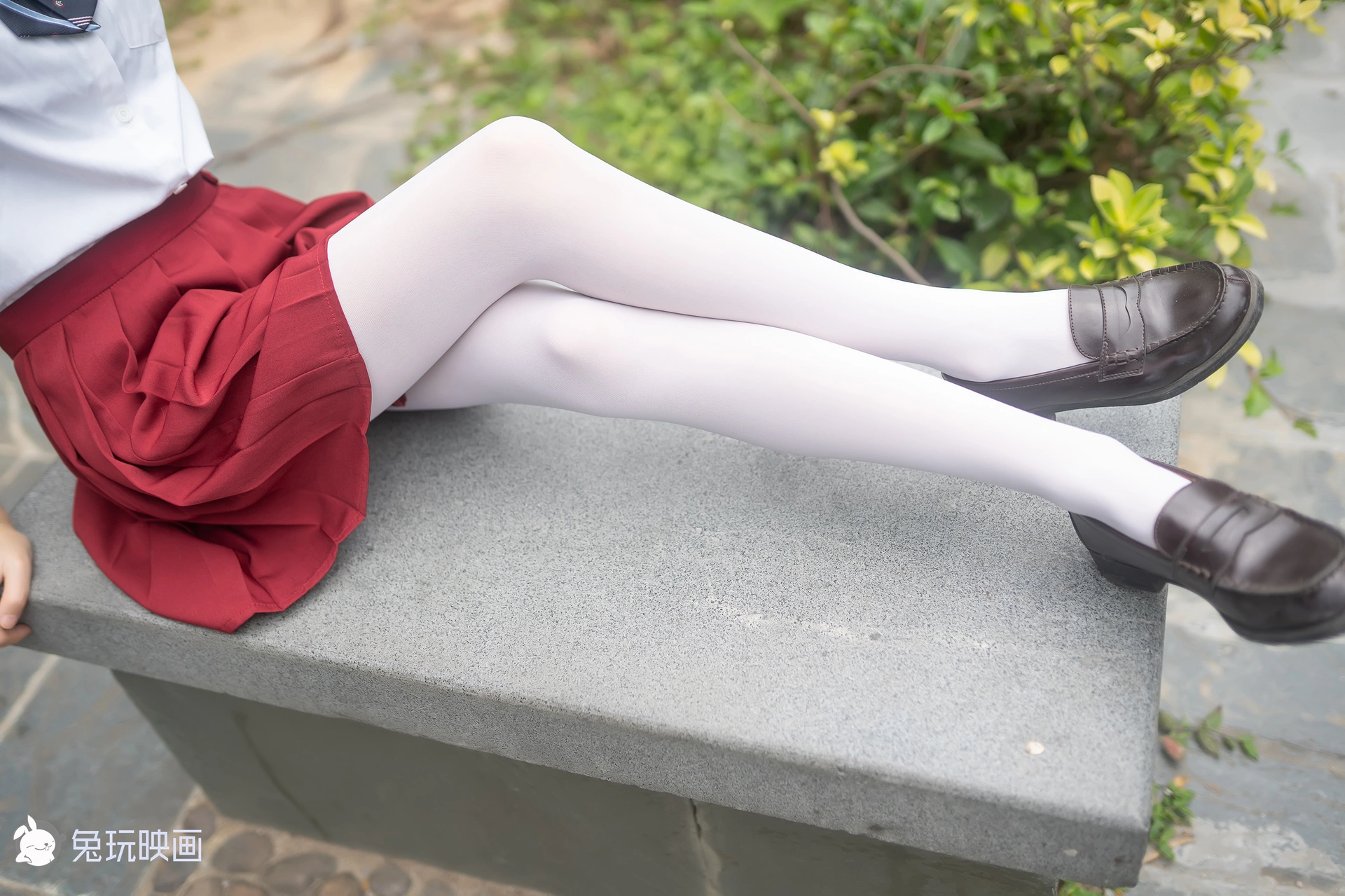 C10.004 萝莉的红裙 [40P-96MB]