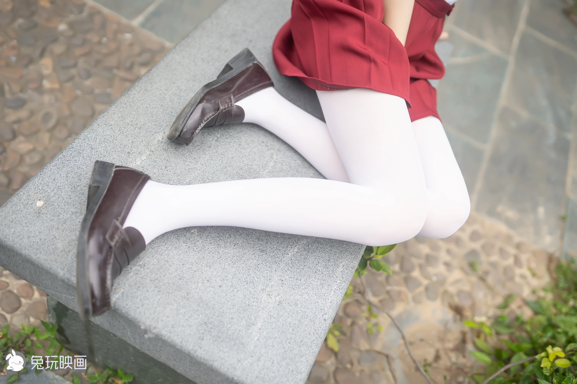 C10.004 萝莉的红裙 [40P-96MB]