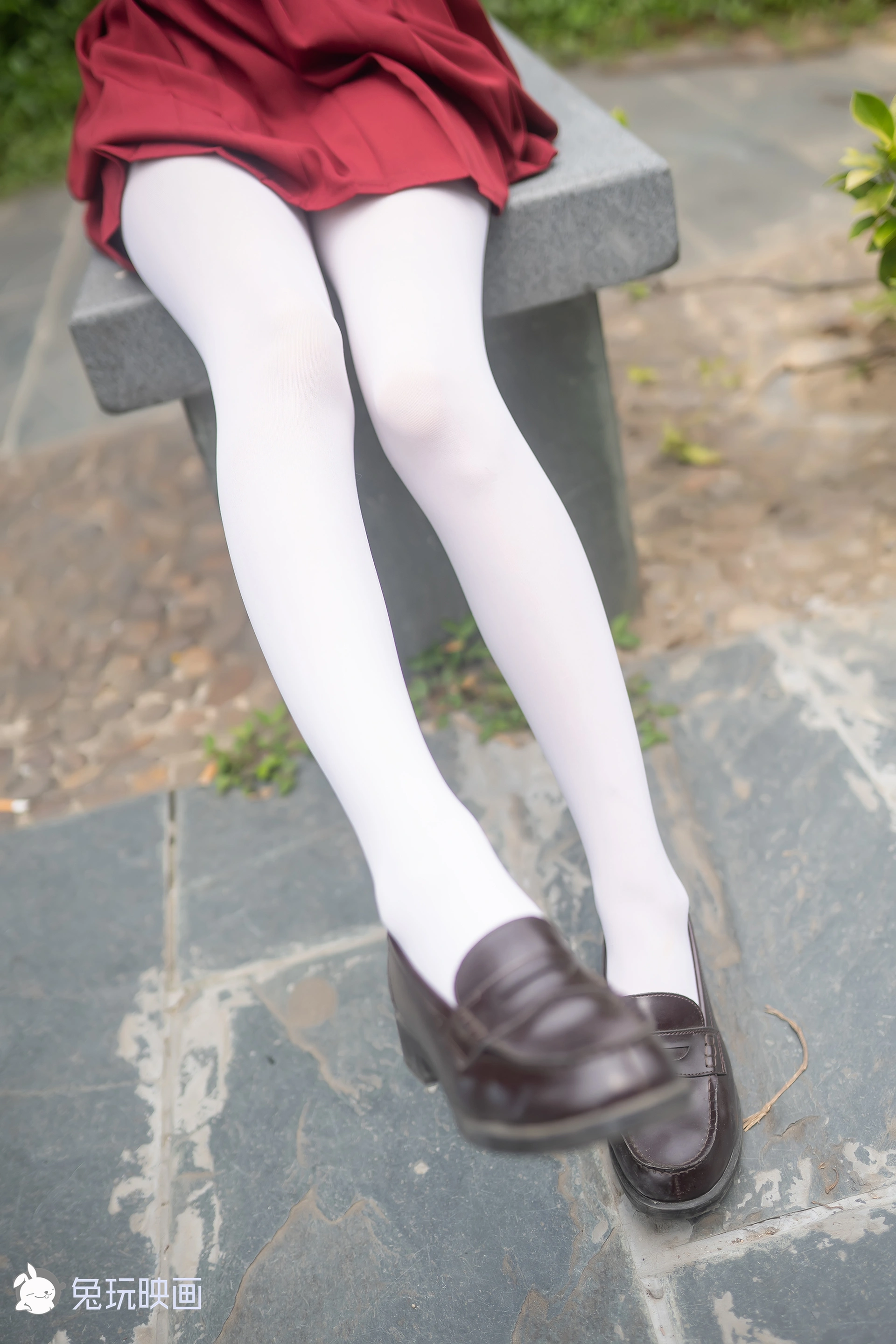 C10.004 萝莉的红裙 [40P-96MB]