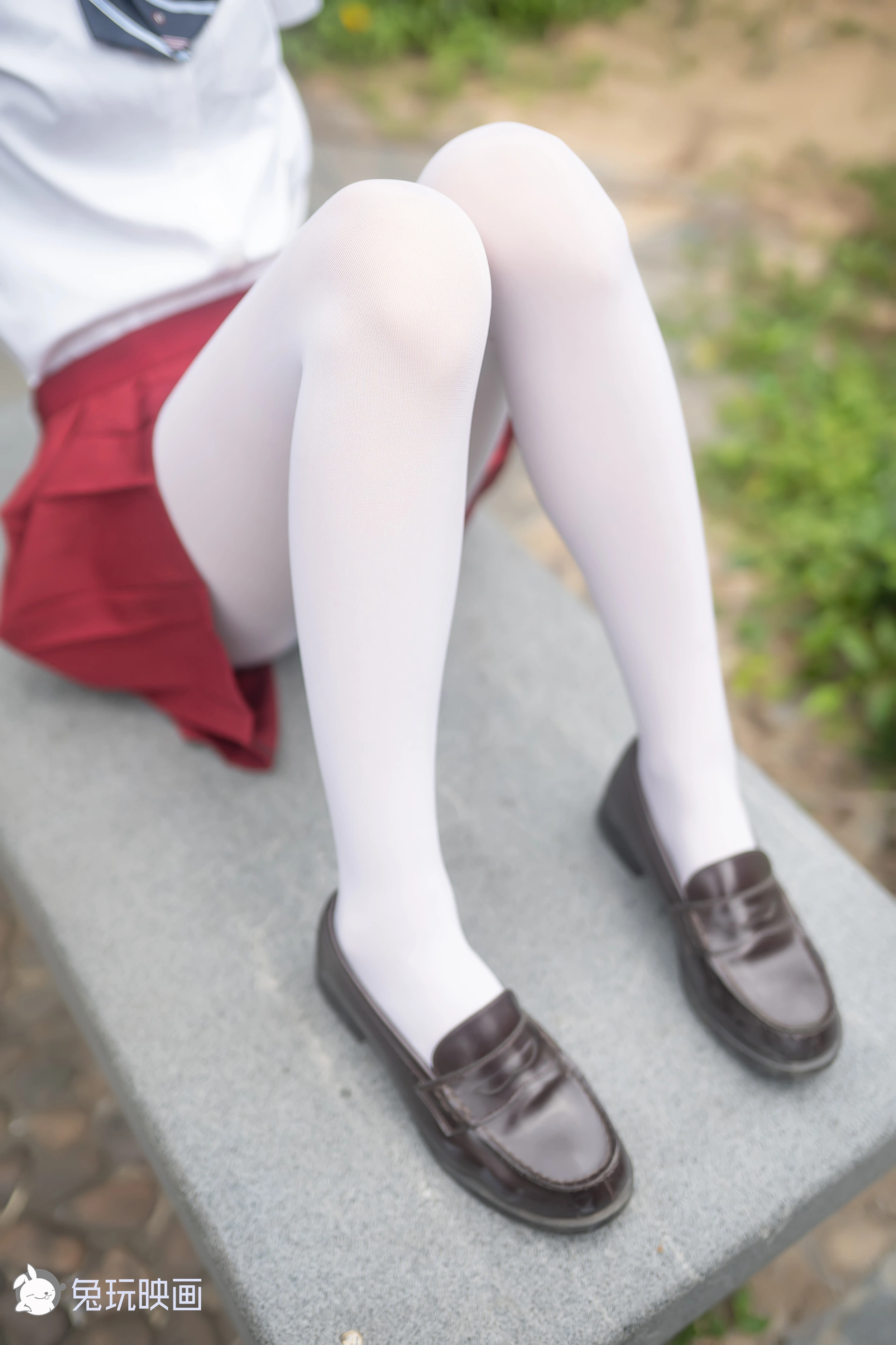 C10.004 萝莉的红裙 [40P-96MB]