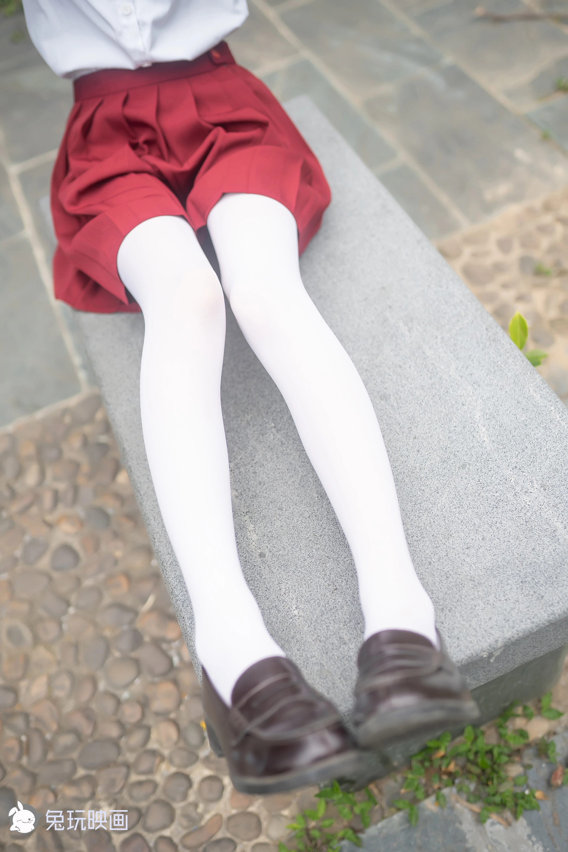 C10.004 萝莉的红裙 [40P-96MB]