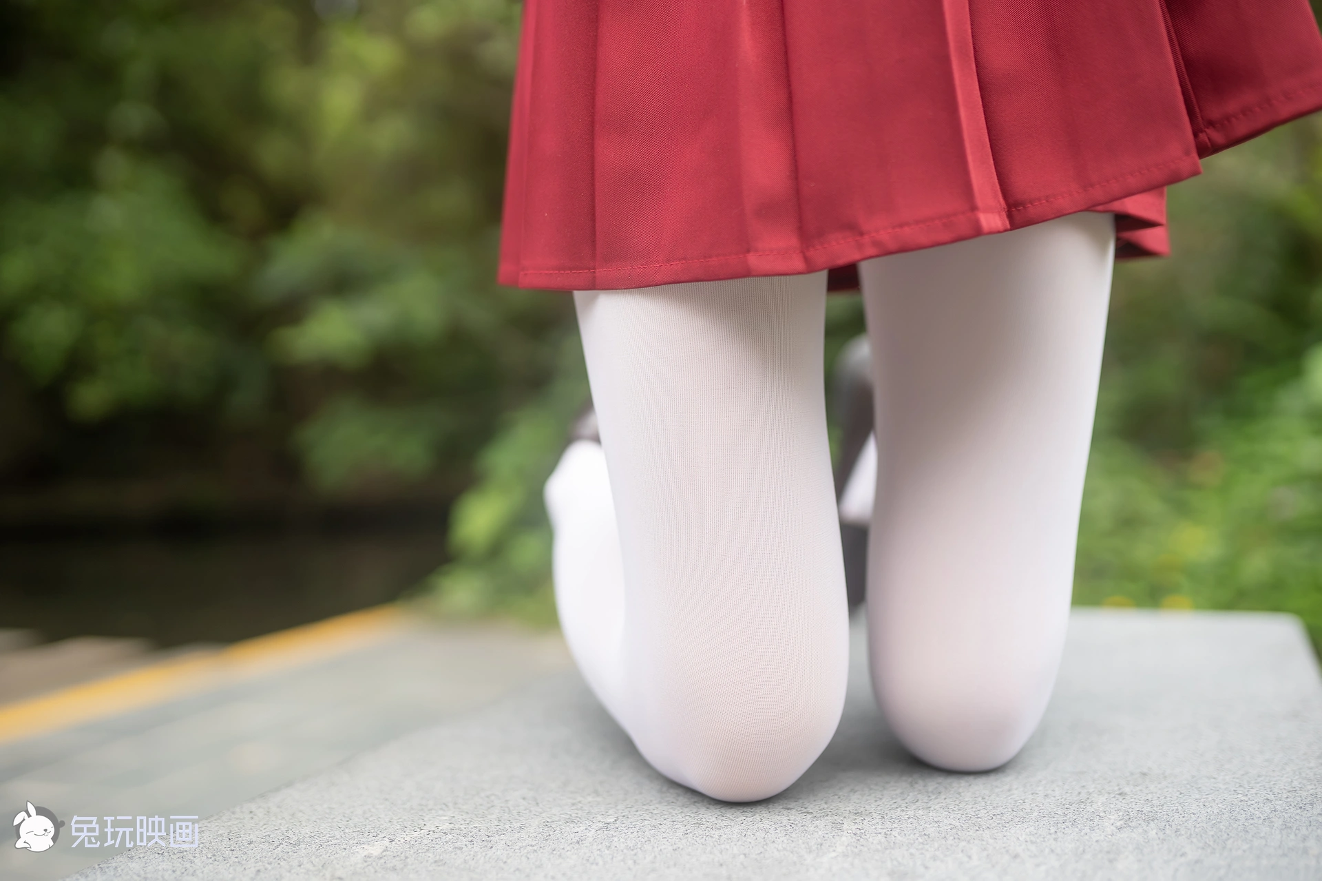 C10.004 萝莉的红裙 [40P-96MB]