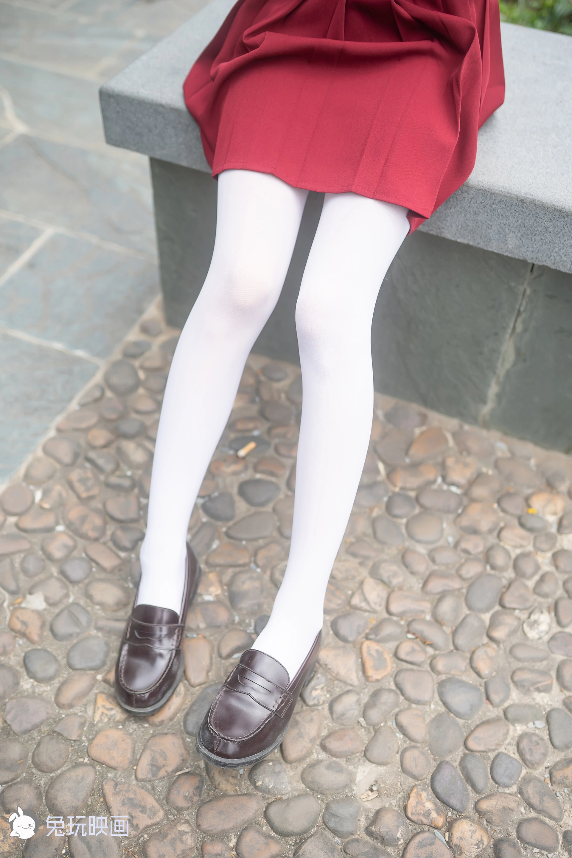 C10.004 萝莉的红裙 [40P-96MB]