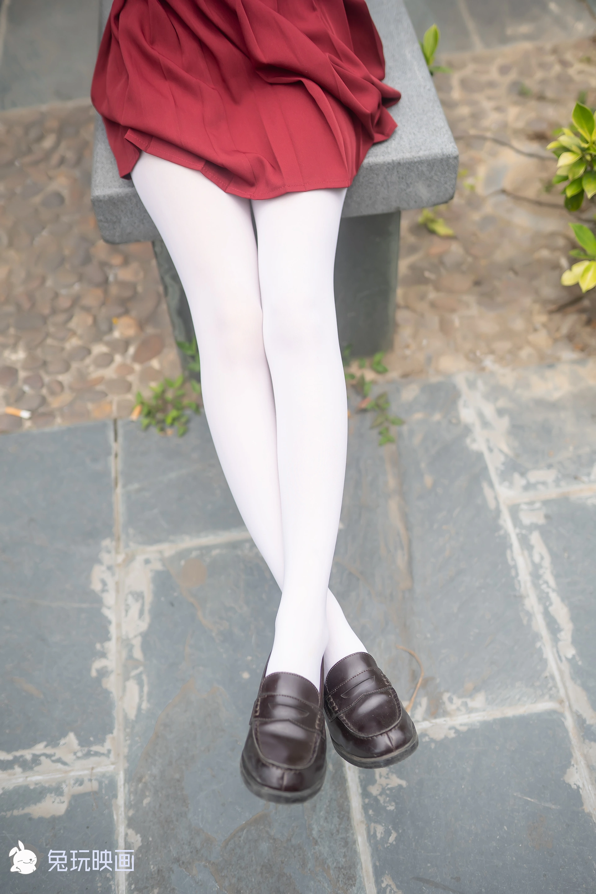 C10.004 萝莉的红裙 [40P-96MB]
