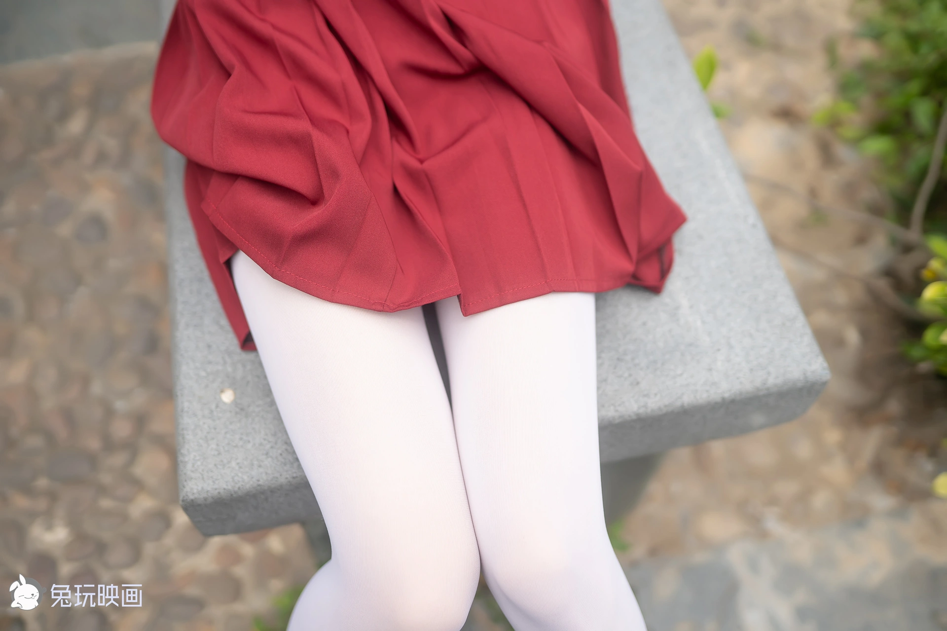 C10.004 萝莉的红裙 [40P-96MB]