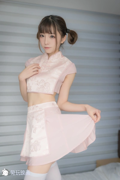 VOL.032 粉色团子 [41P-144MB]