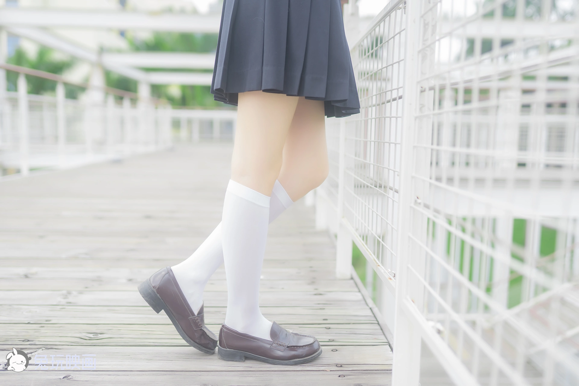 C11.007 阴天里的白丝 [40P-86MB]