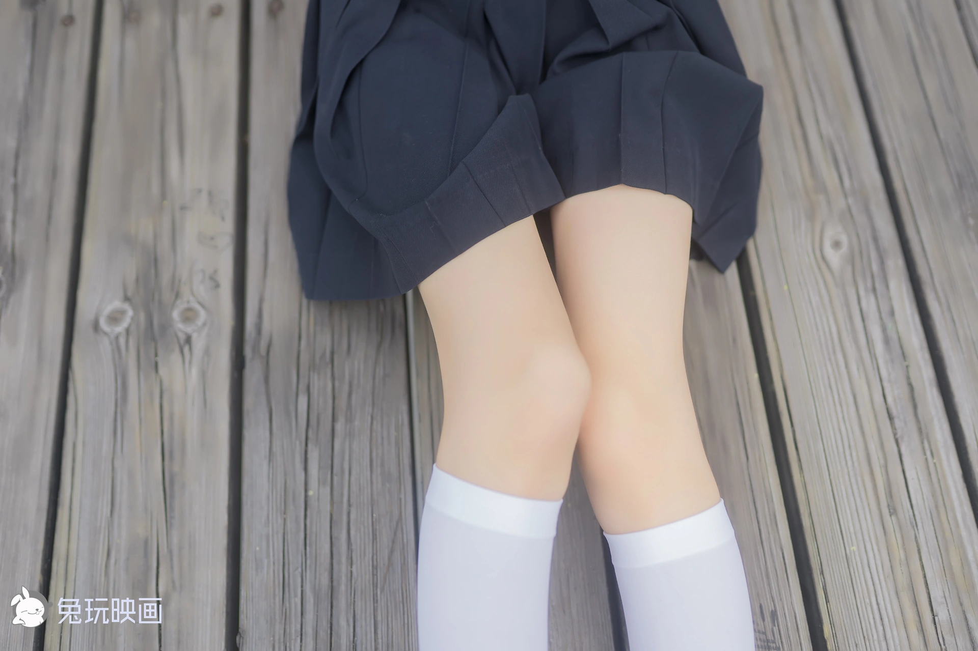 C11.007 阴天里的白丝 [40P-86MB]